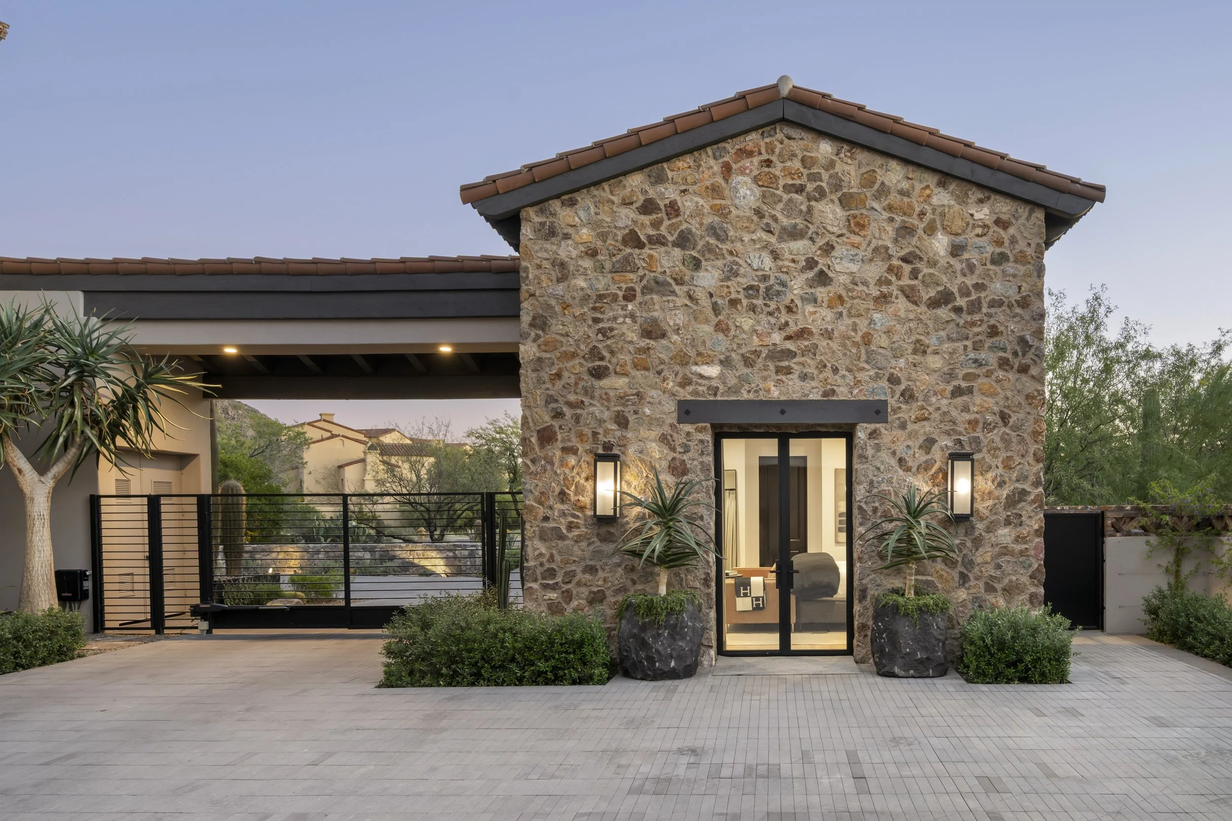 10338 E Mountainspring Rd-62.jpg