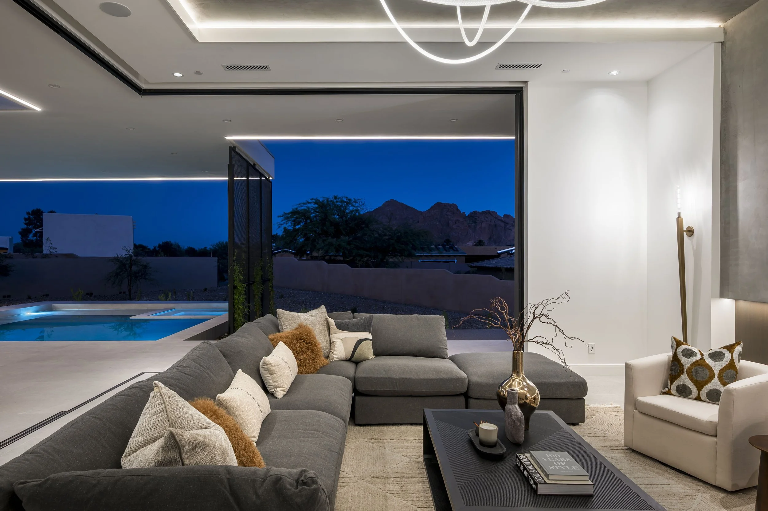 6623 N Hillside Dr Paradise Valley-14.jpg