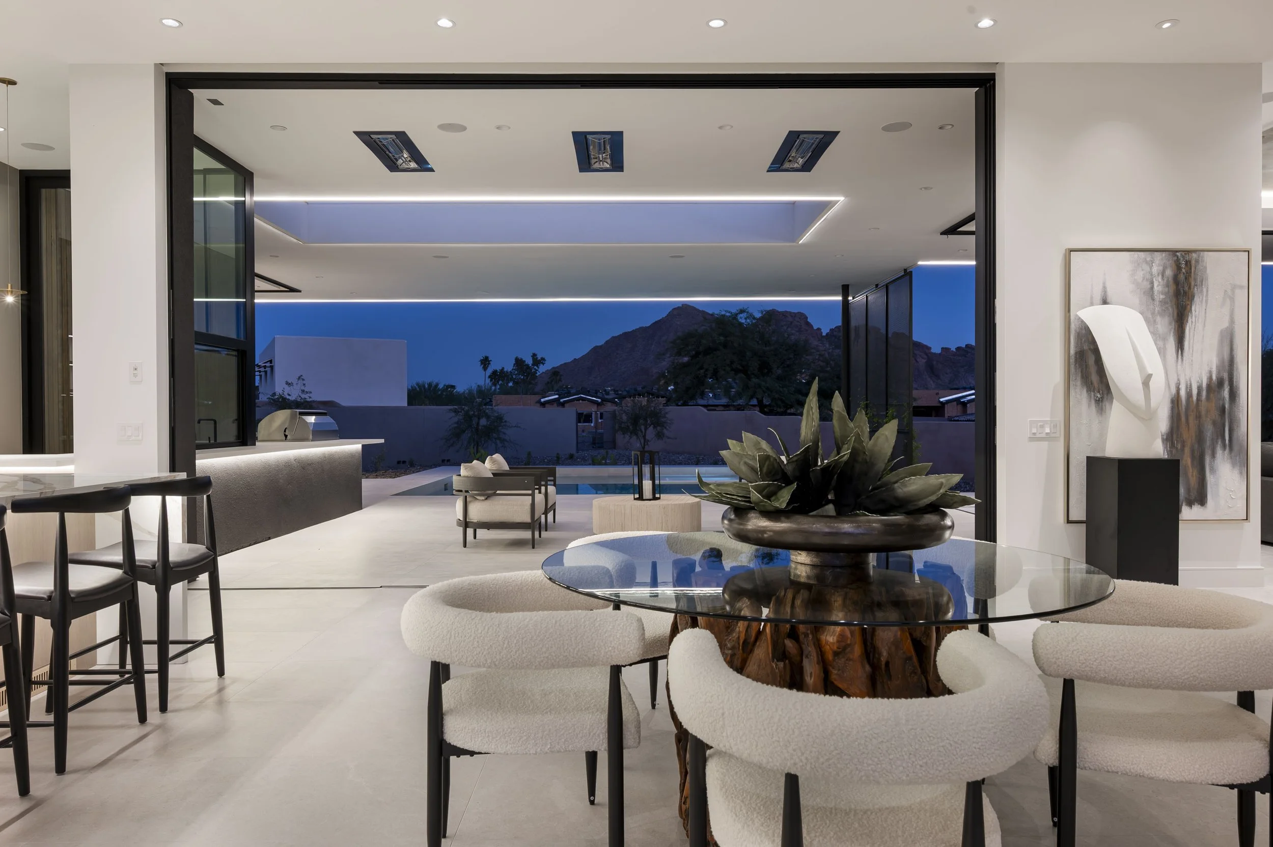 6623 N Hillside Dr Paradise Valley-26.jpg