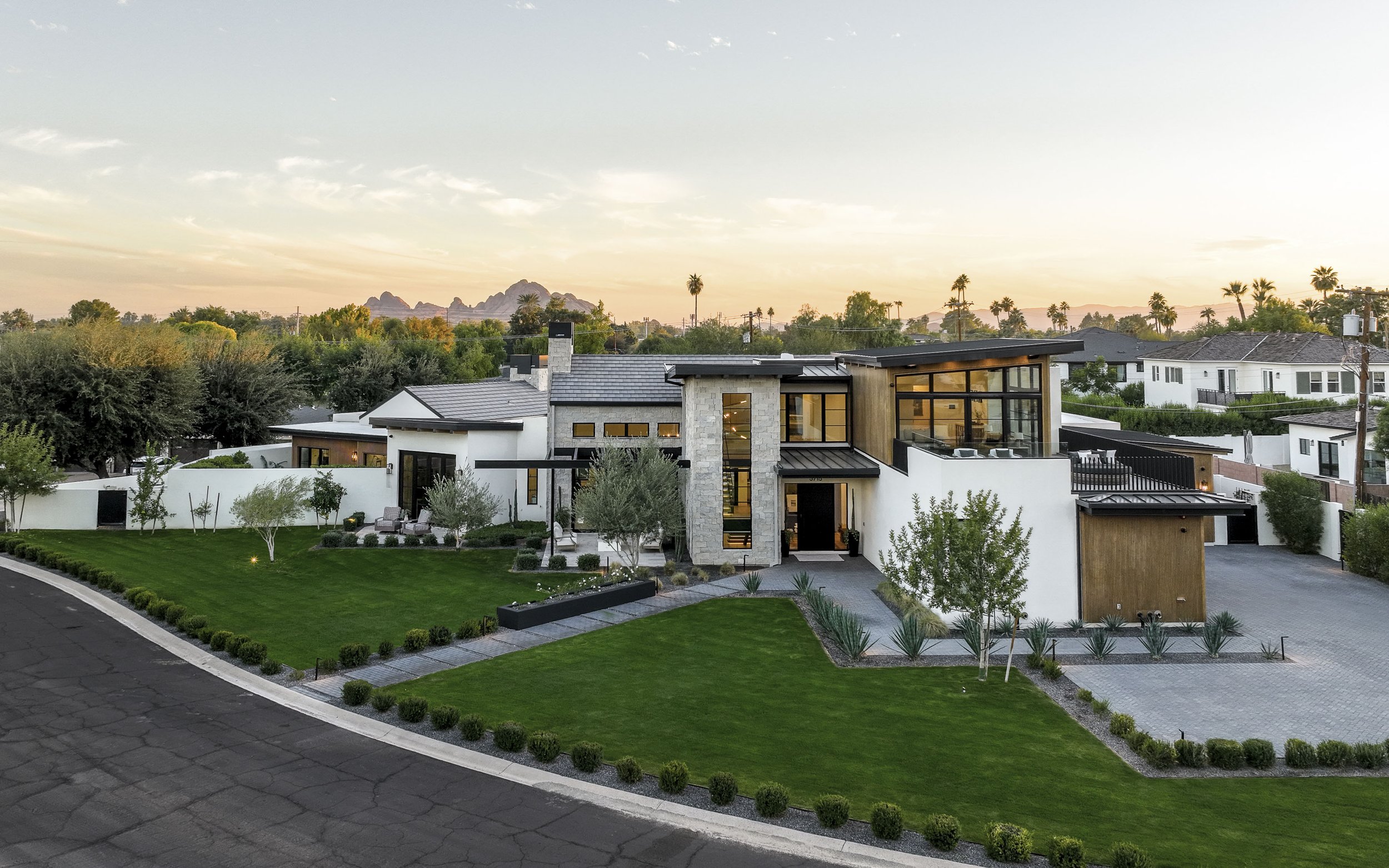 5715 E Monterosa-2.jpg