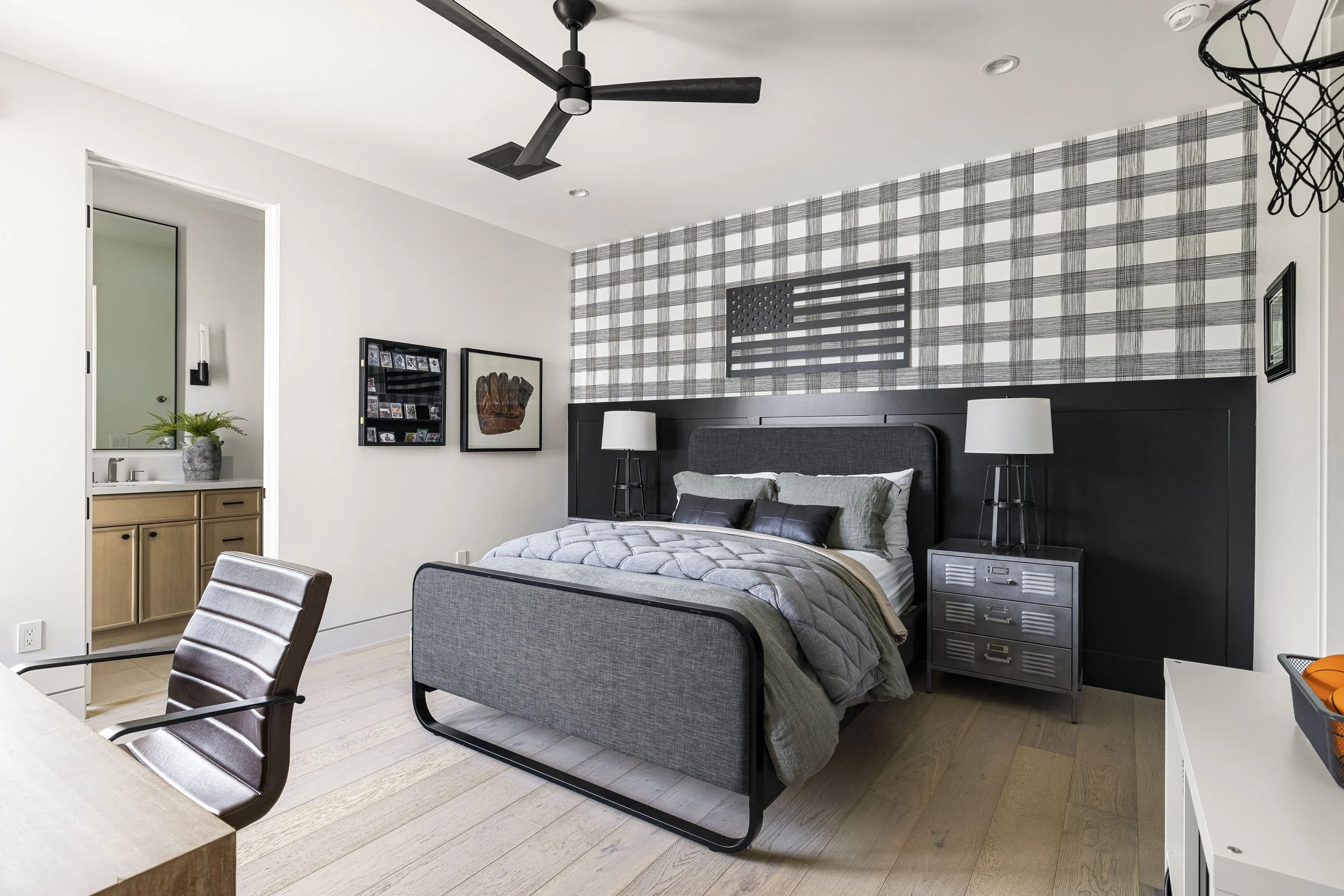 5715 E Monterosa-49.jpg