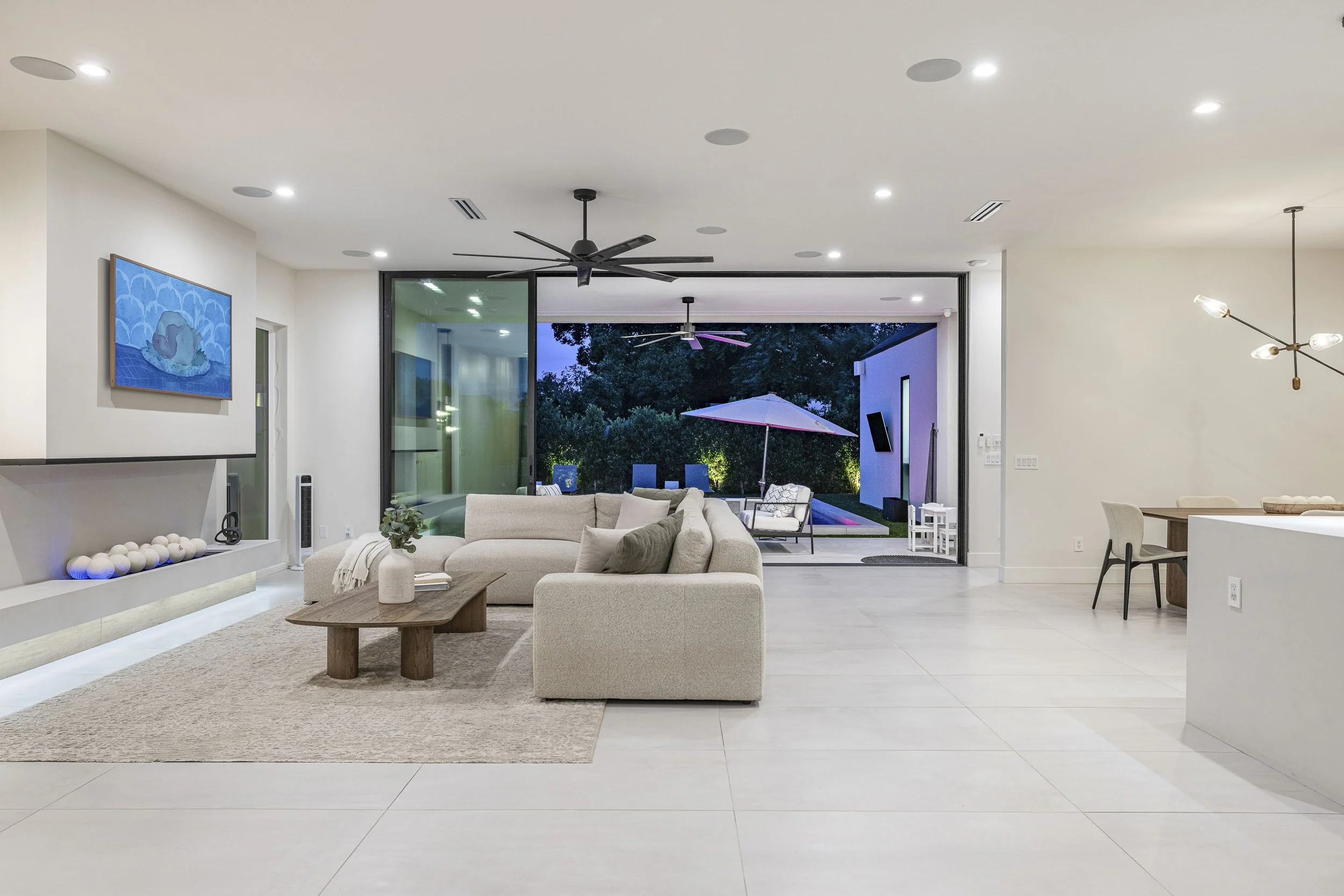 3721 E Piccadilly Rd-6.jpg