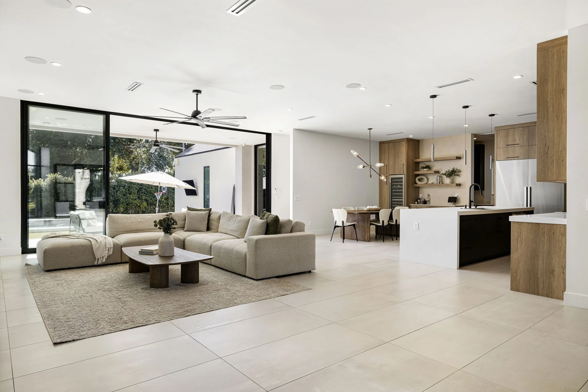 3721 E Piccadilly Rd-7.jpg