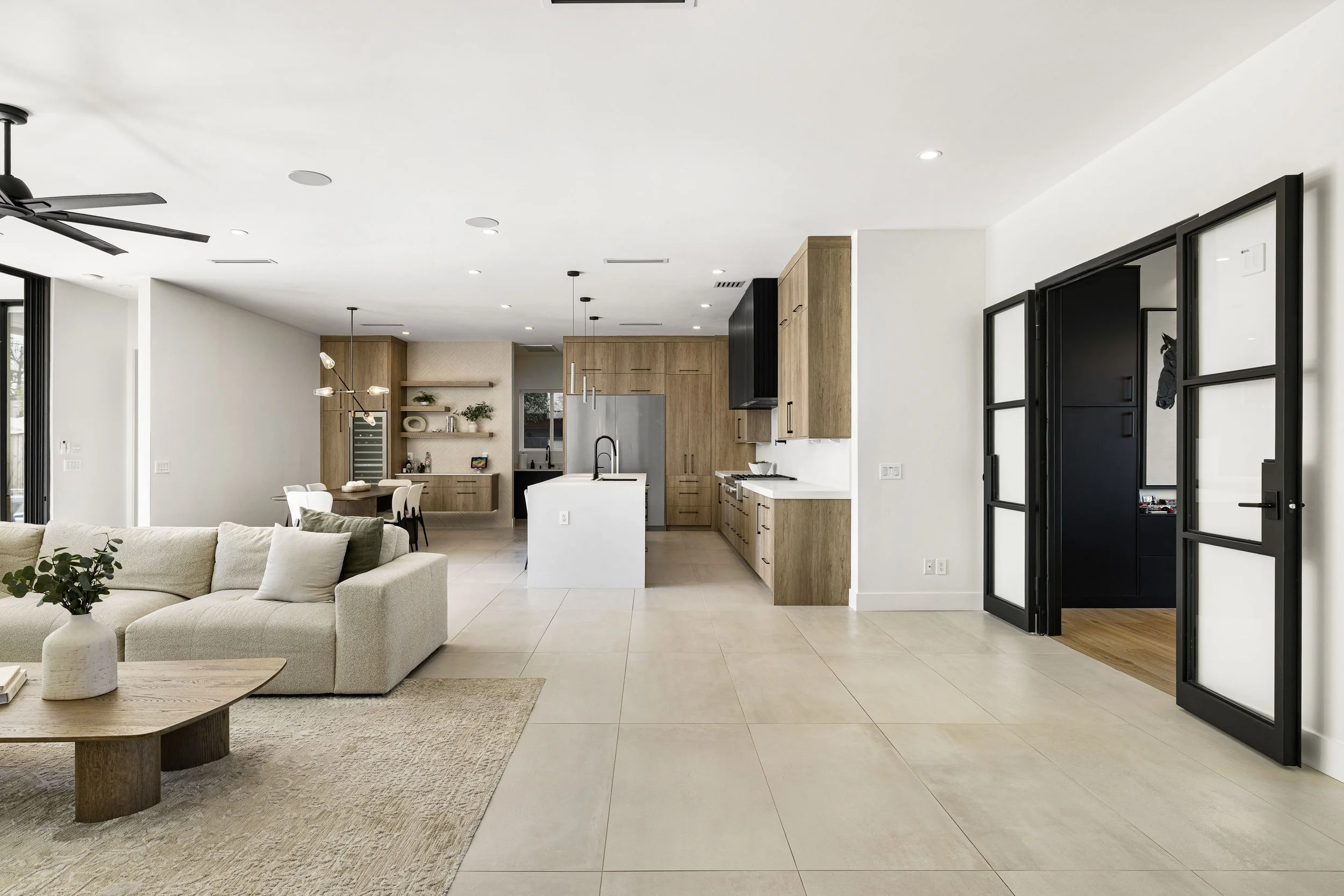 3721 E Piccadilly Rd-13.jpg