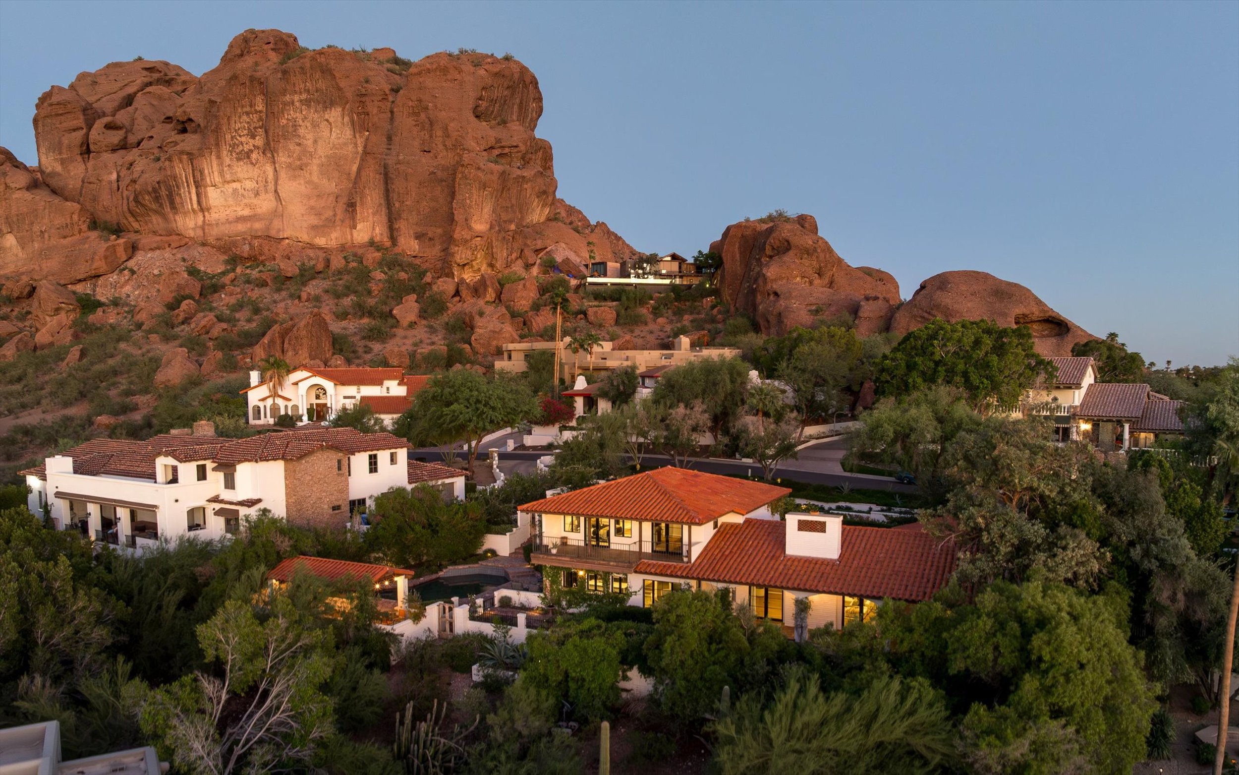 05-5328 N 46th_05.jpg