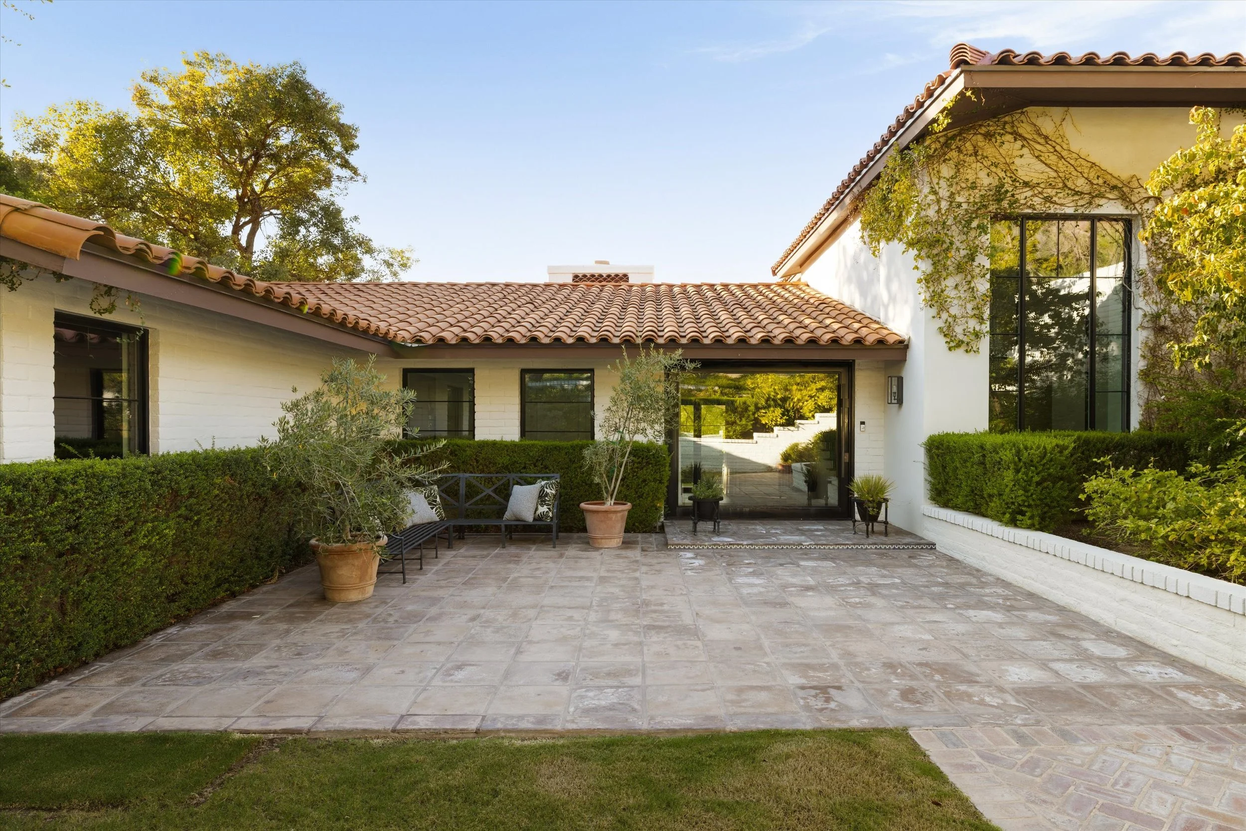 07-5328 N 46th_07.jpg