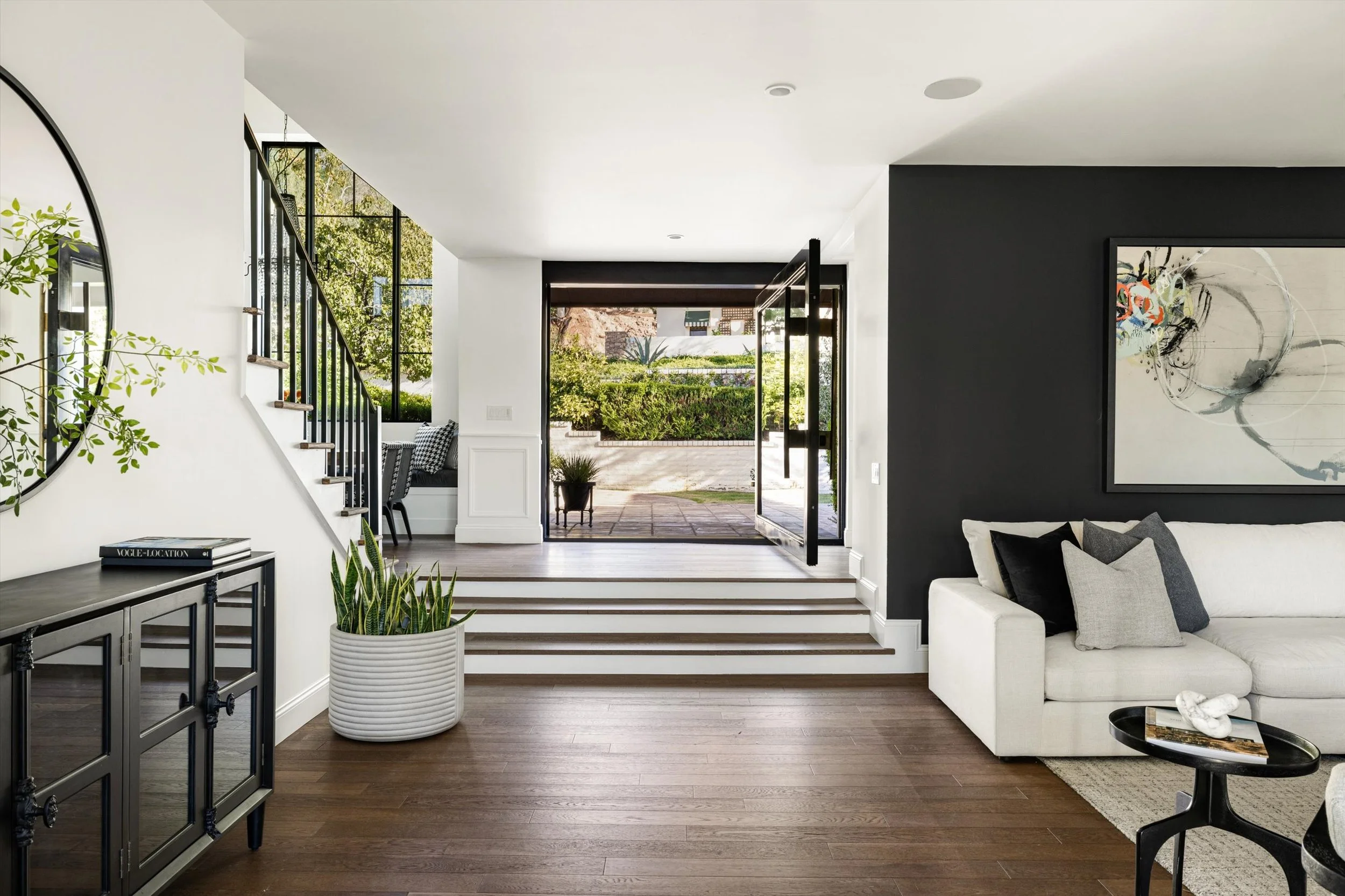 08-5328 N 46th_08.jpg