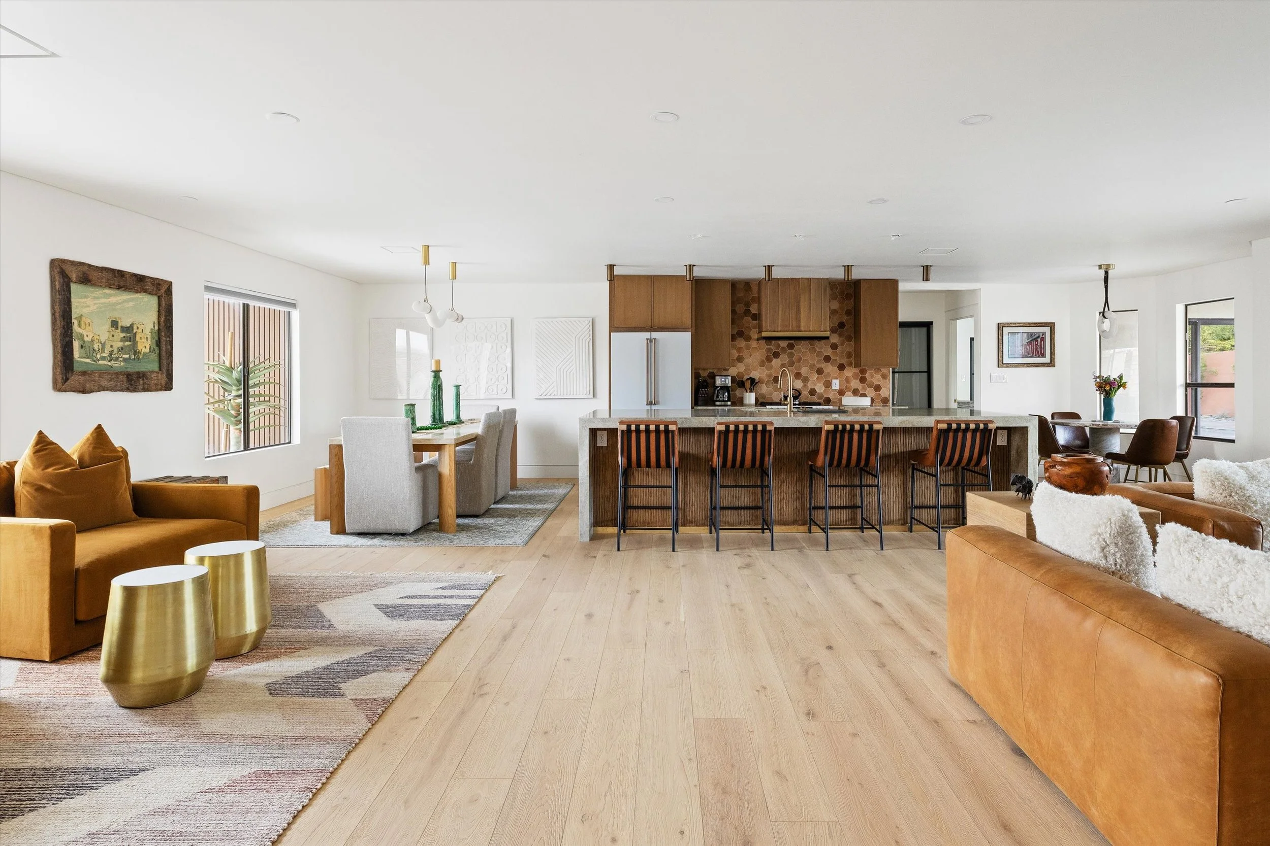 12-6912 E Ludlow_12.jpg