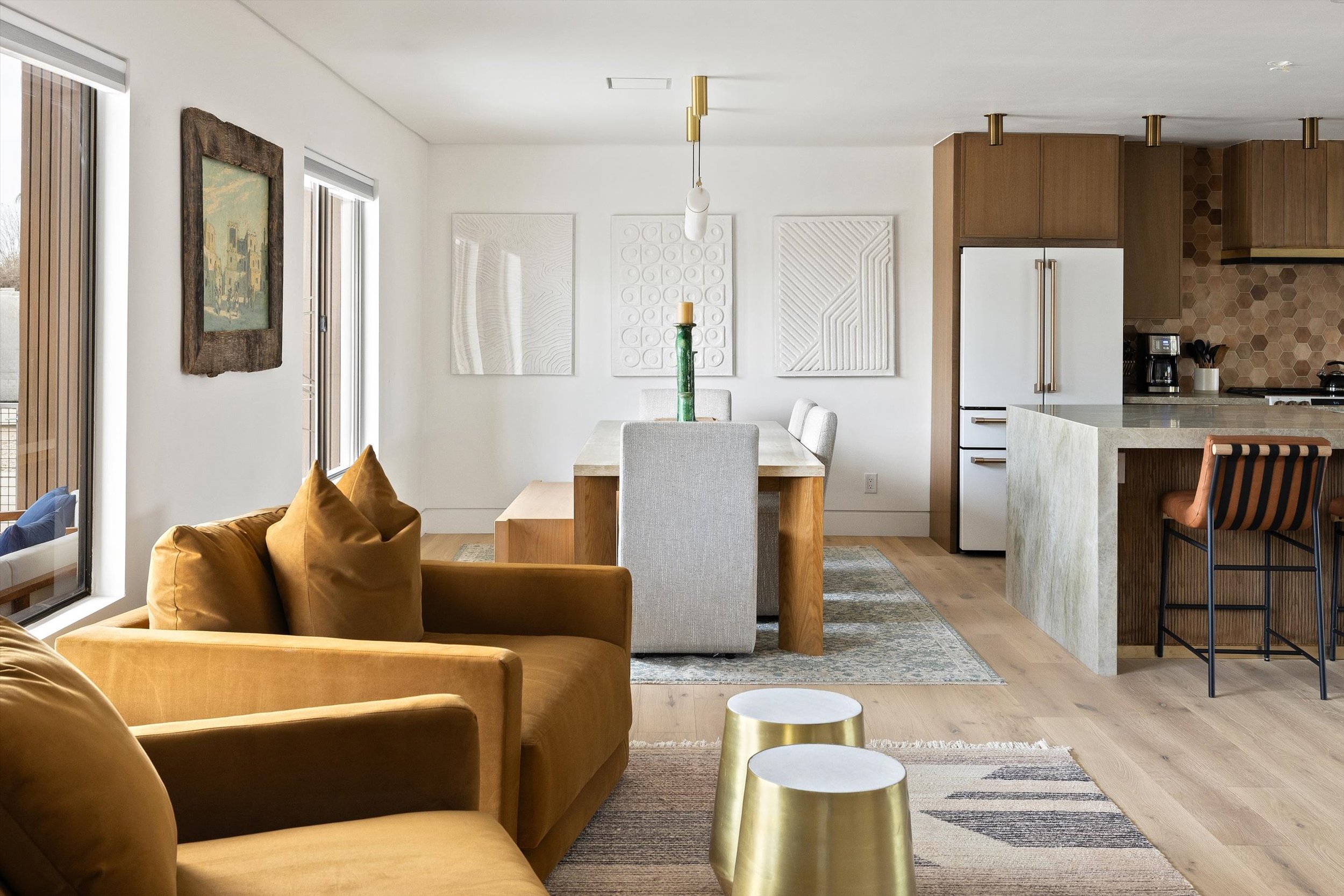 14-6912 E Ludlow_14.jpg