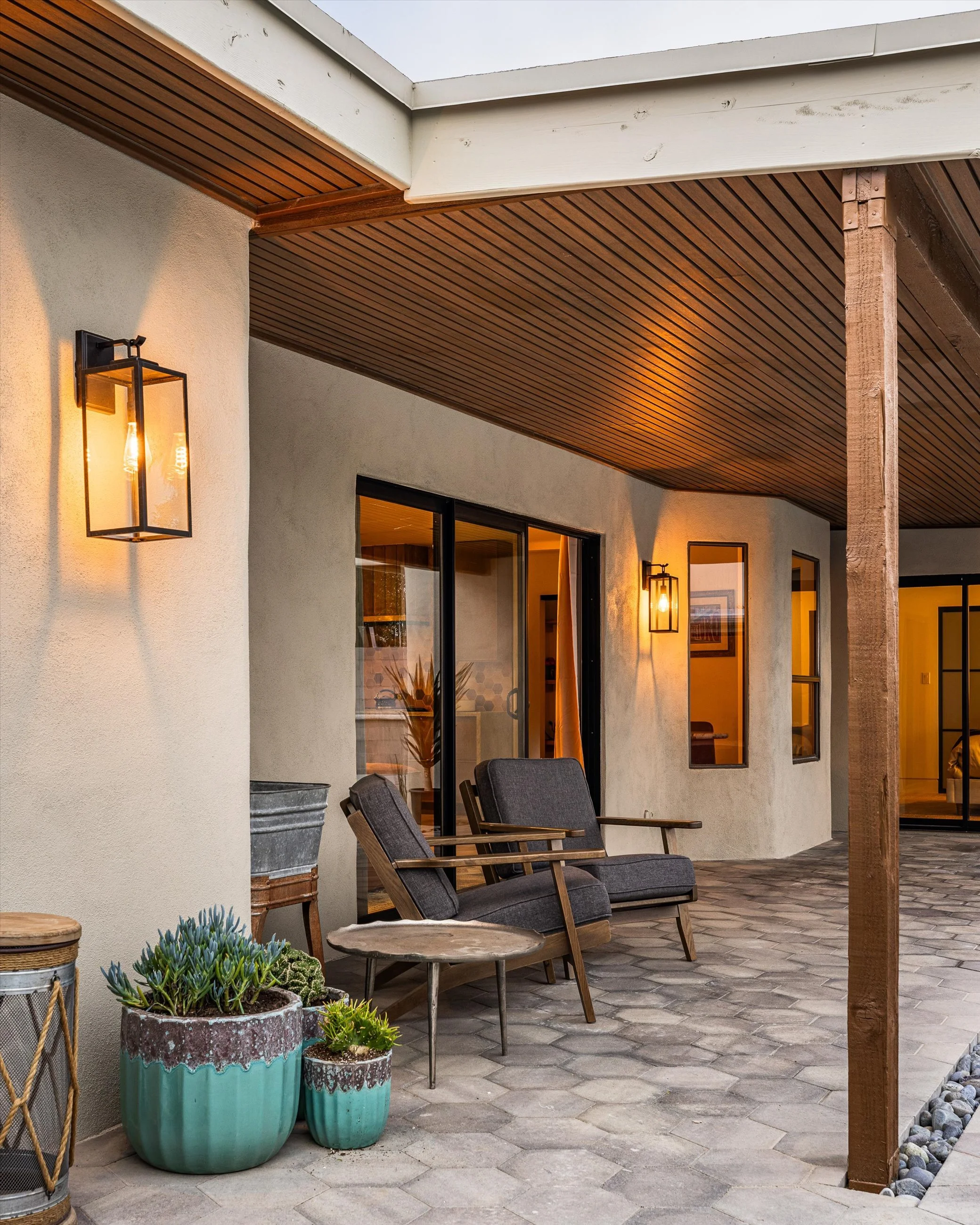 56-6912 E Ludlow_56.jpg