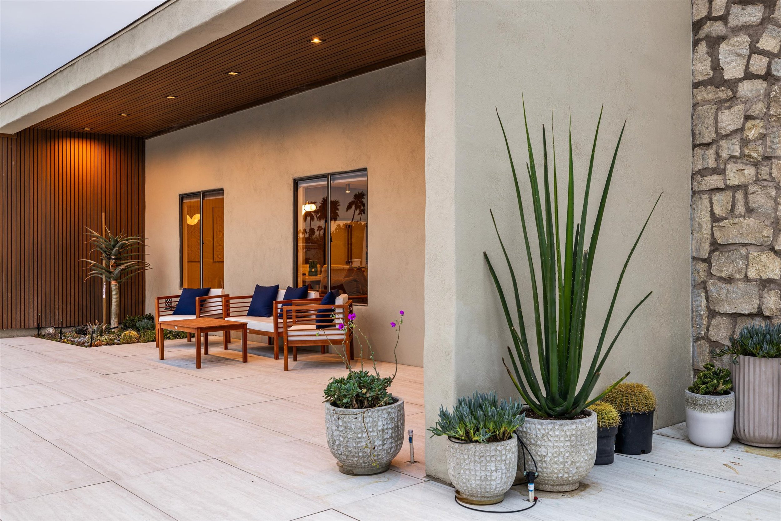 58-6912 E Ludlow_58.jpg