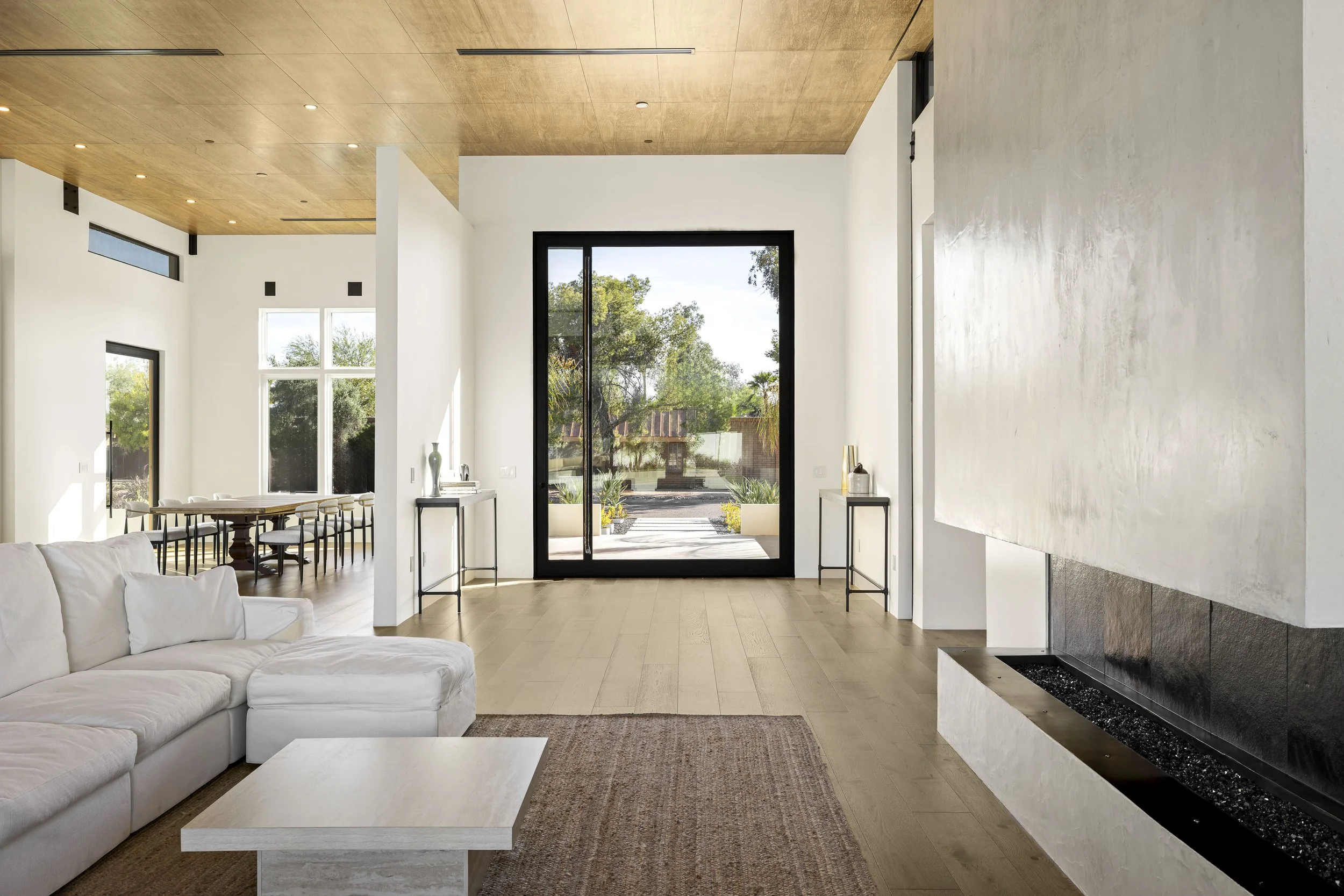 6026 E Pershing Ave-6.jpg