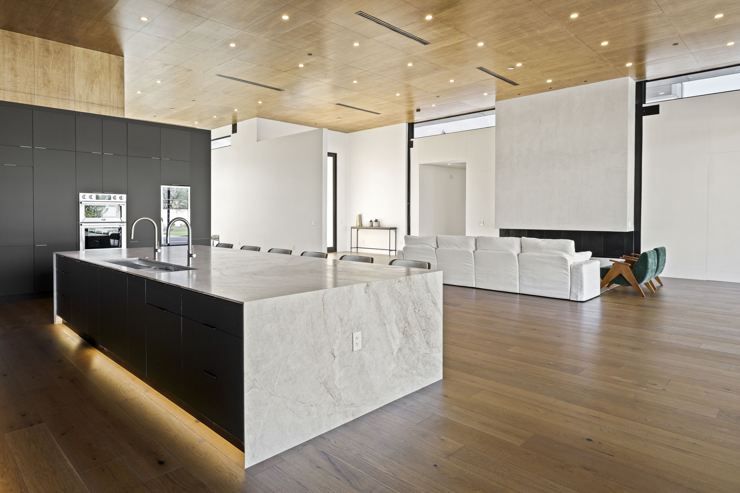 6026 E Pershing Ave-17.jpg