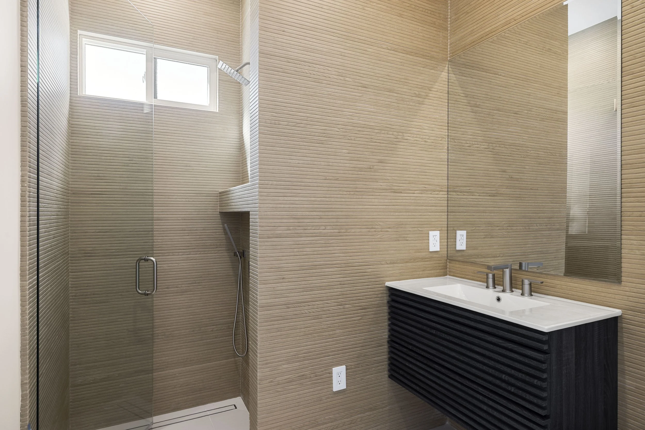 6026 E Pershing Ave-32.jpg