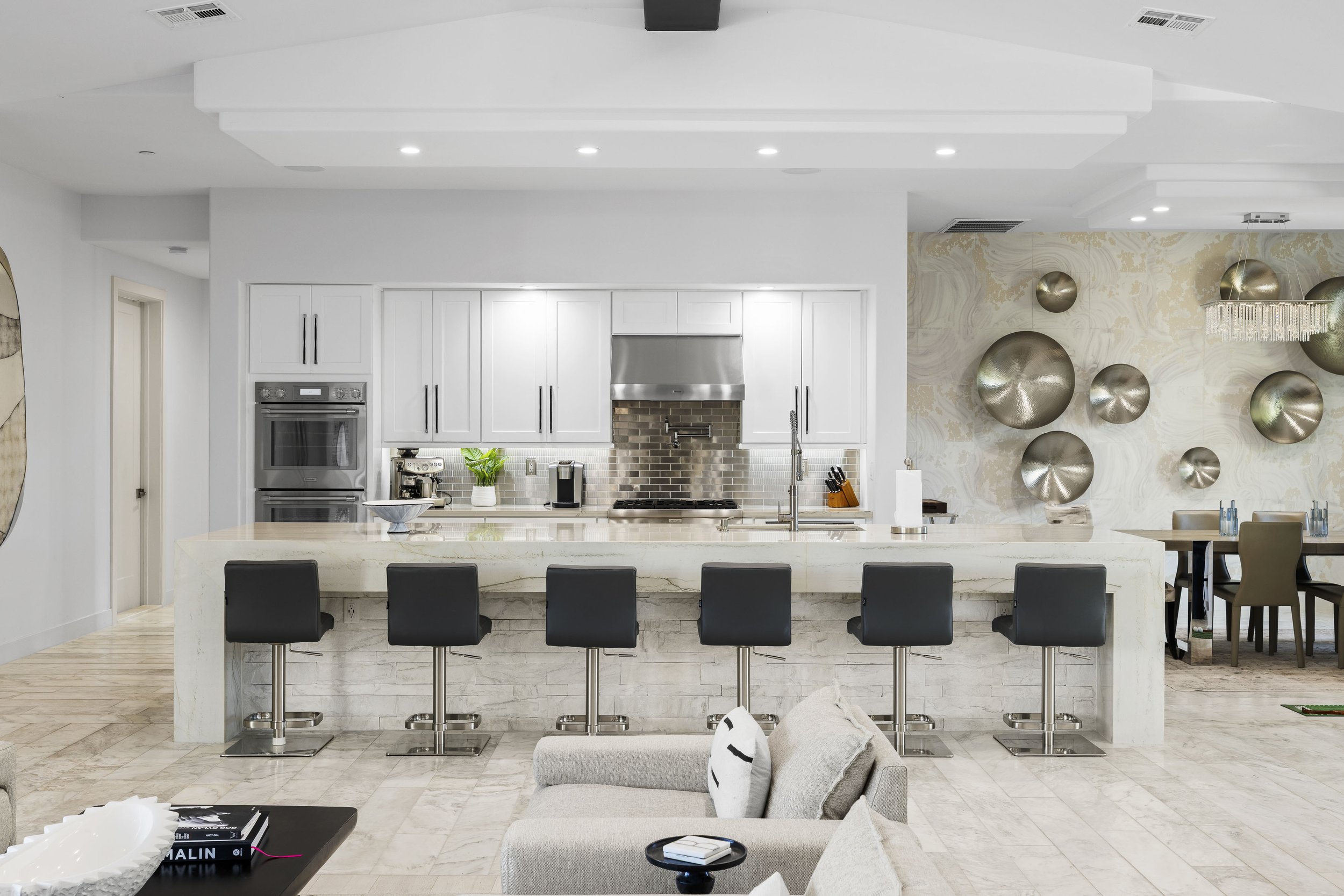 8139 E Desert Cove Ave-16.jpg