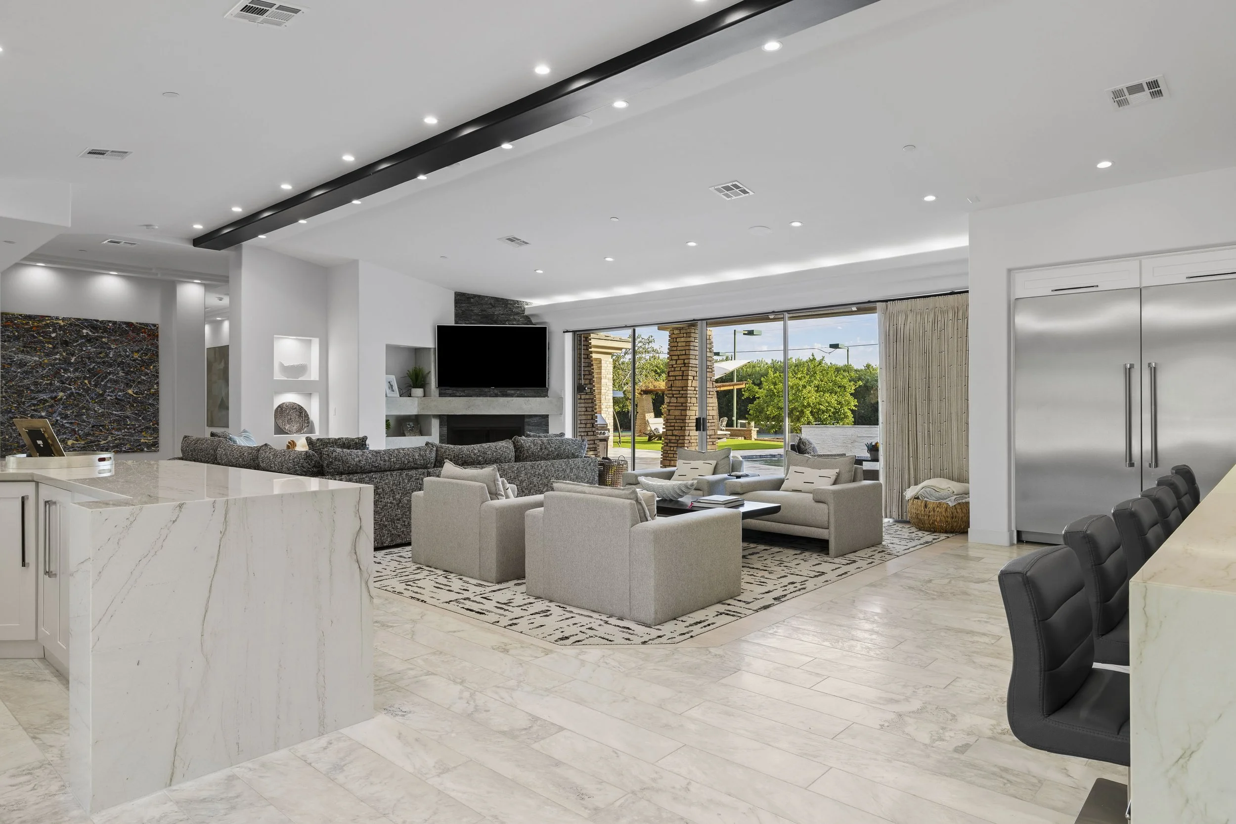 8139 E Desert Cove Ave-21.jpg