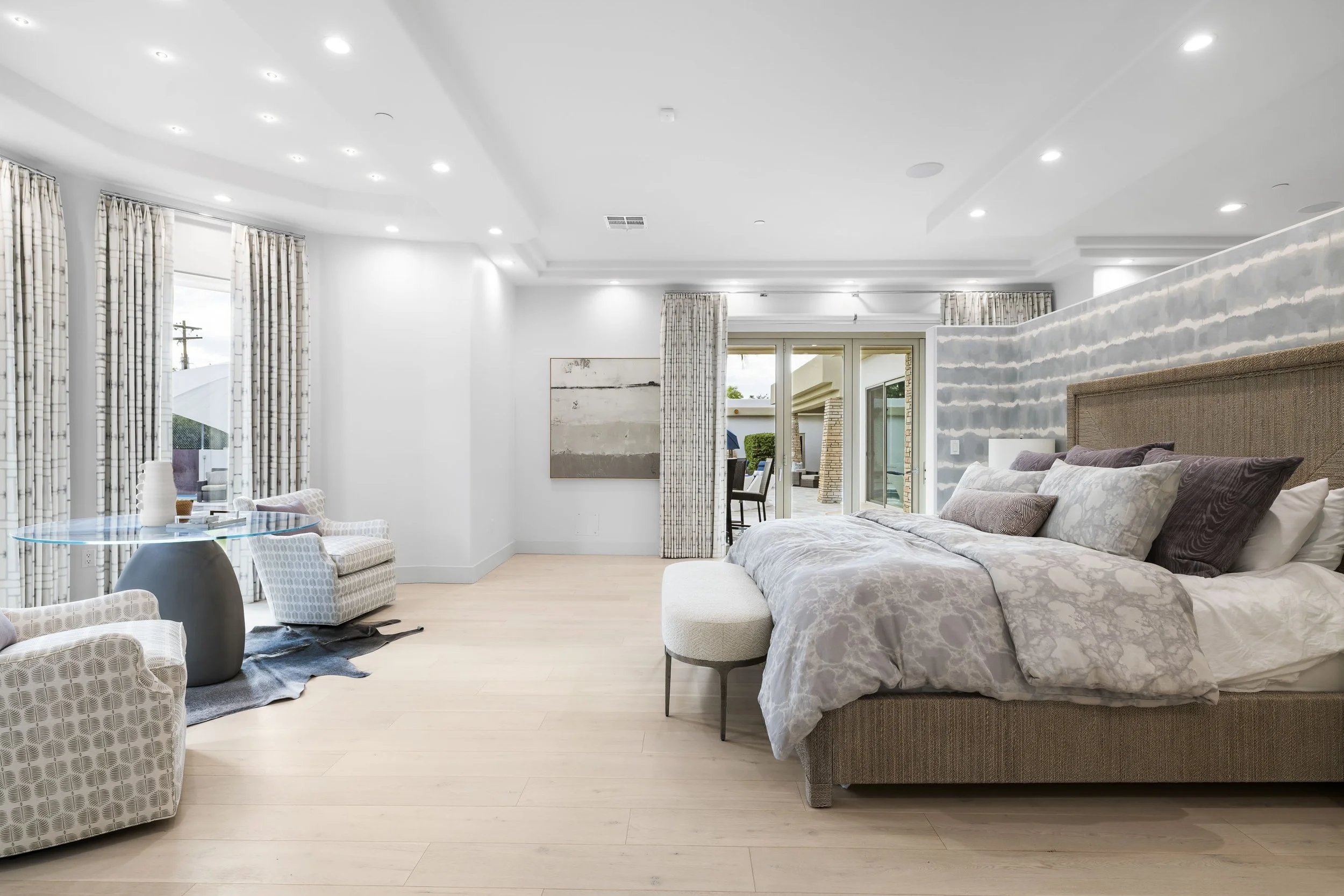 8139 E Desert Cove Ave-24.jpg