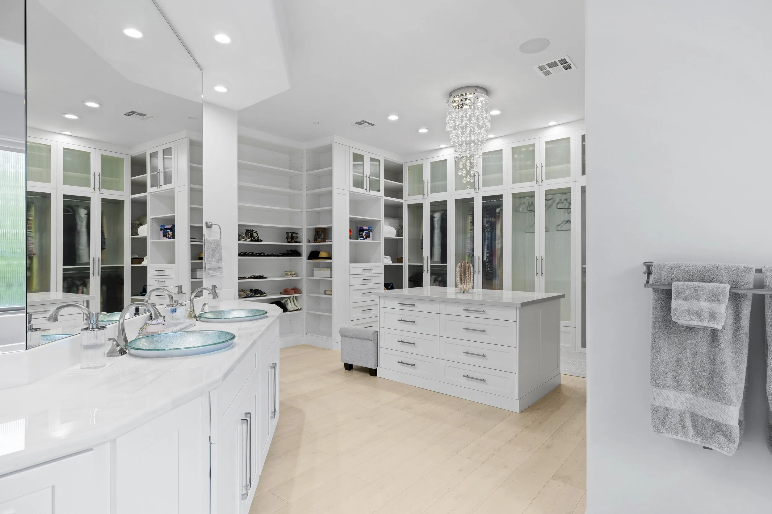 8139 E Desert Cove Ave-27.jpg