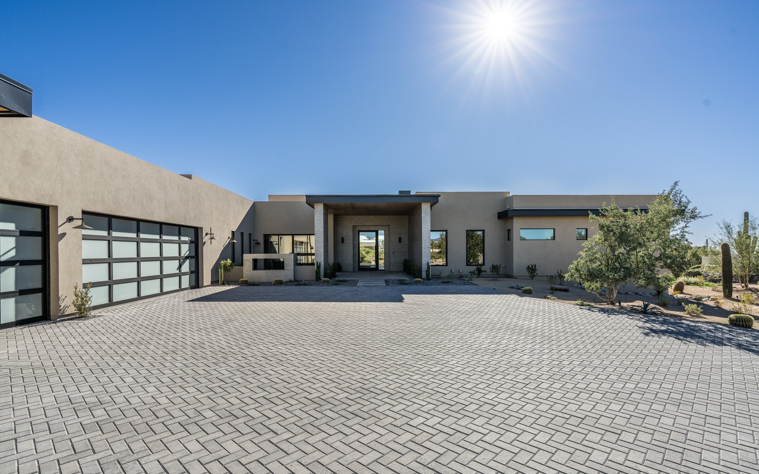 11-27159 N 67th St (11 of 79).jpg