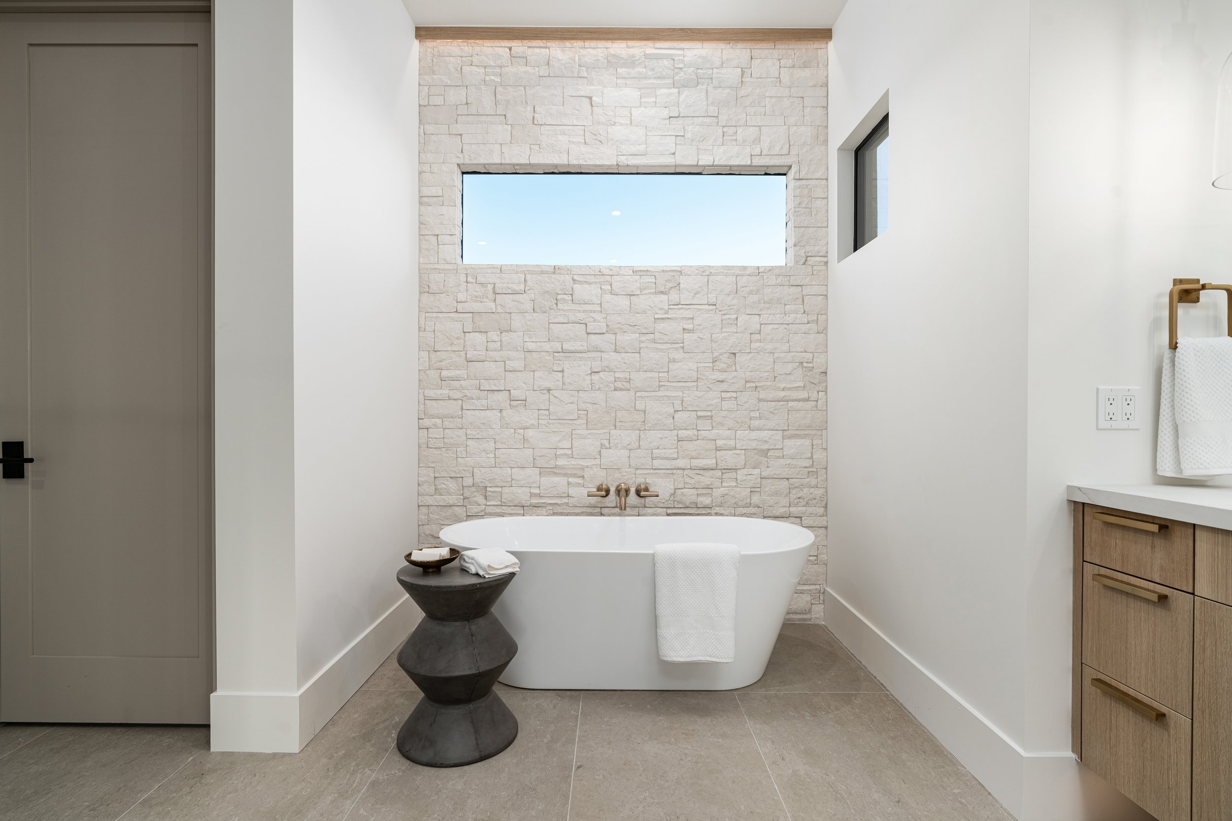 43-27159 N 67th St (45 of 79).jpg