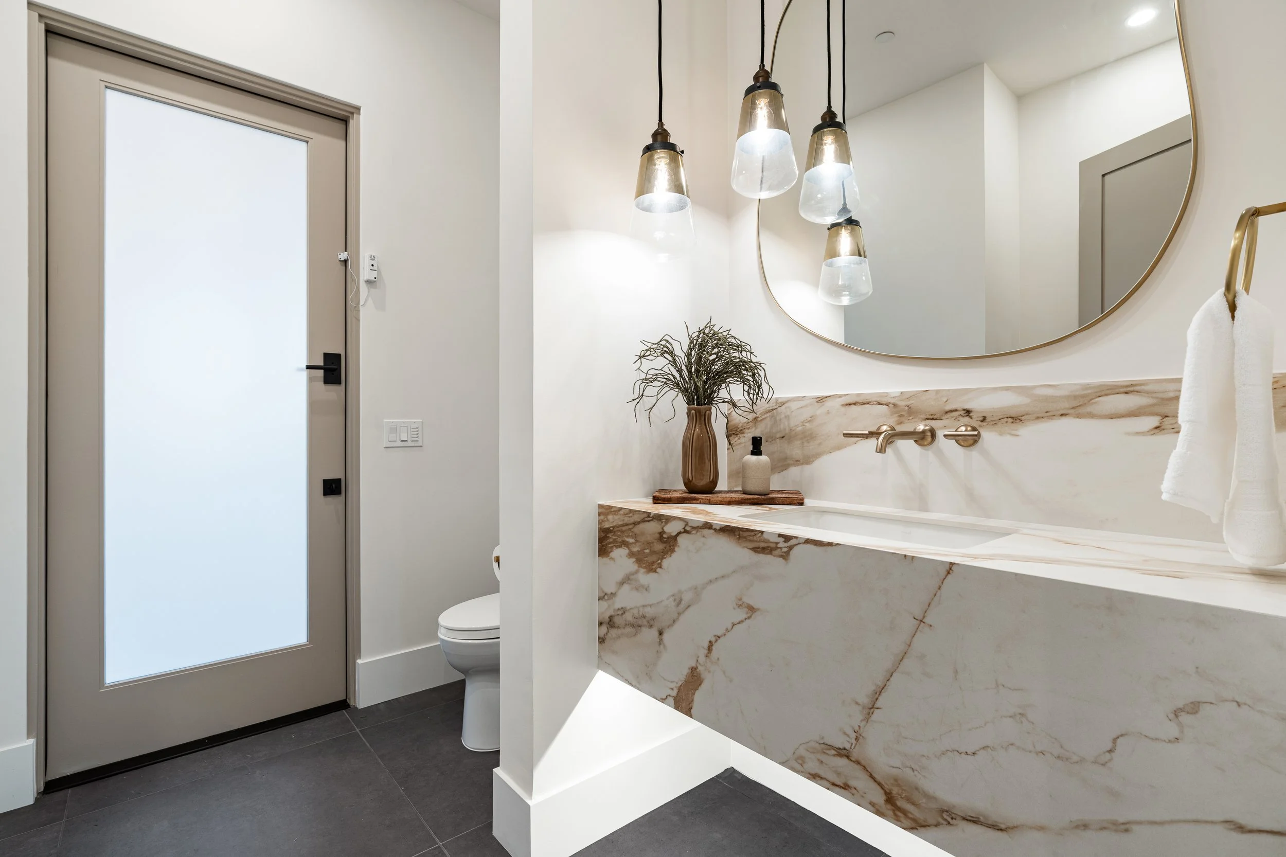 50-27159 N 67th St (52 of 79).jpg