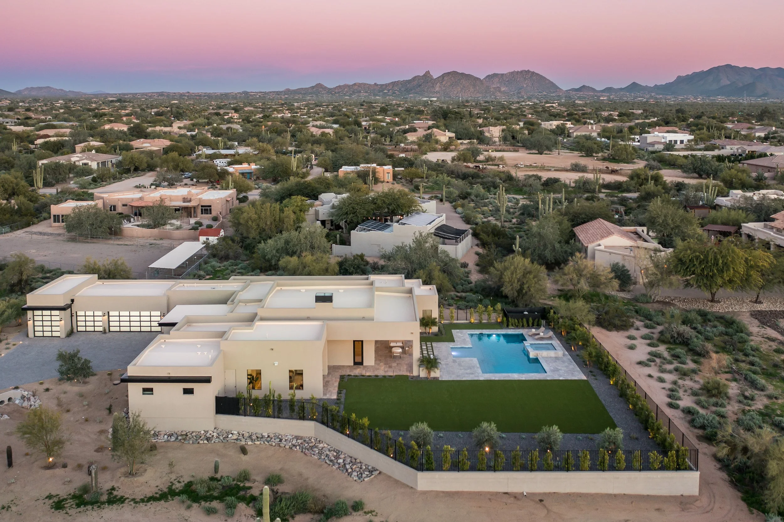 77-27159 N 67th St (79 of 79).jpg