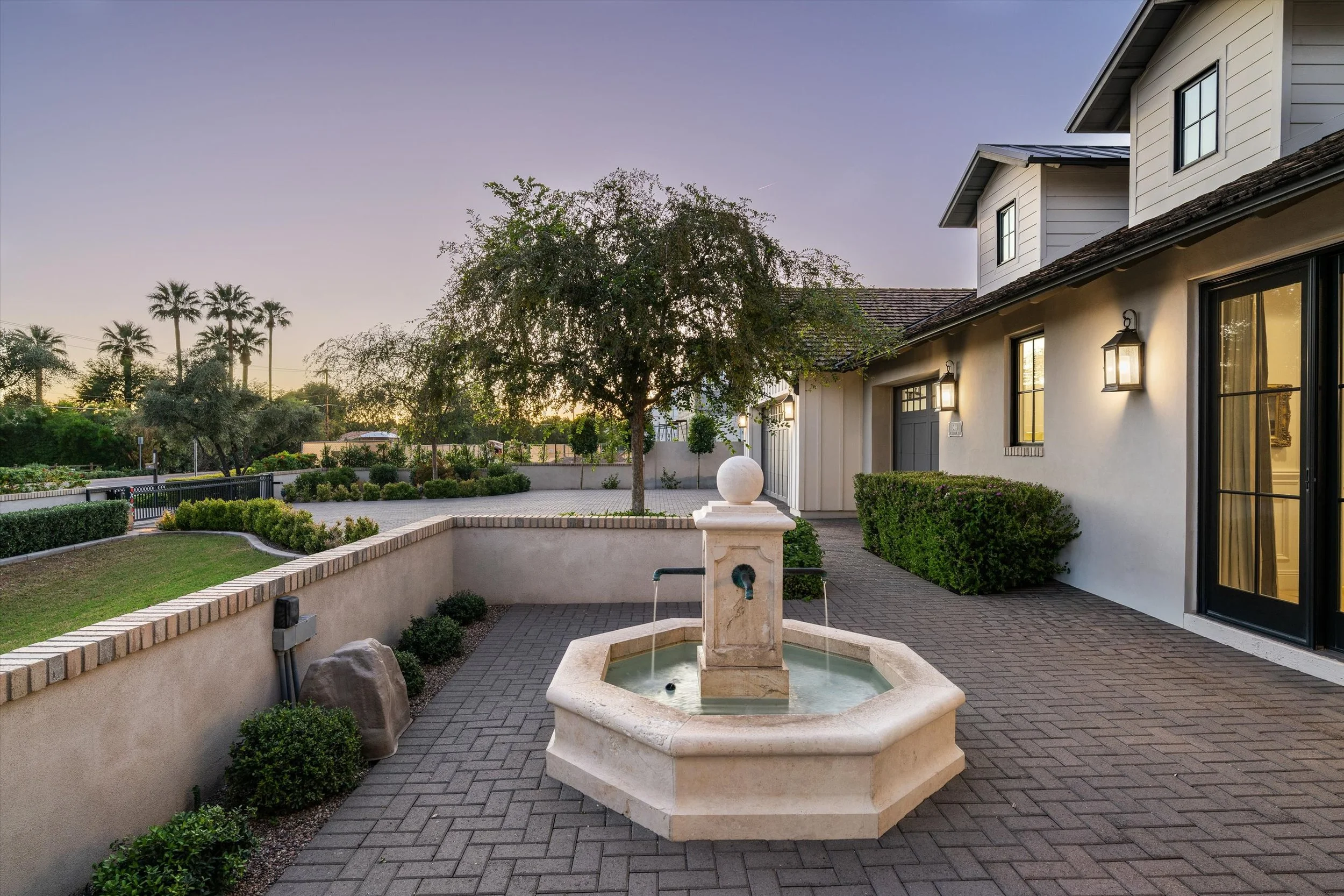 08-5414 E Lafayette Blvd (8 of 63).jpg