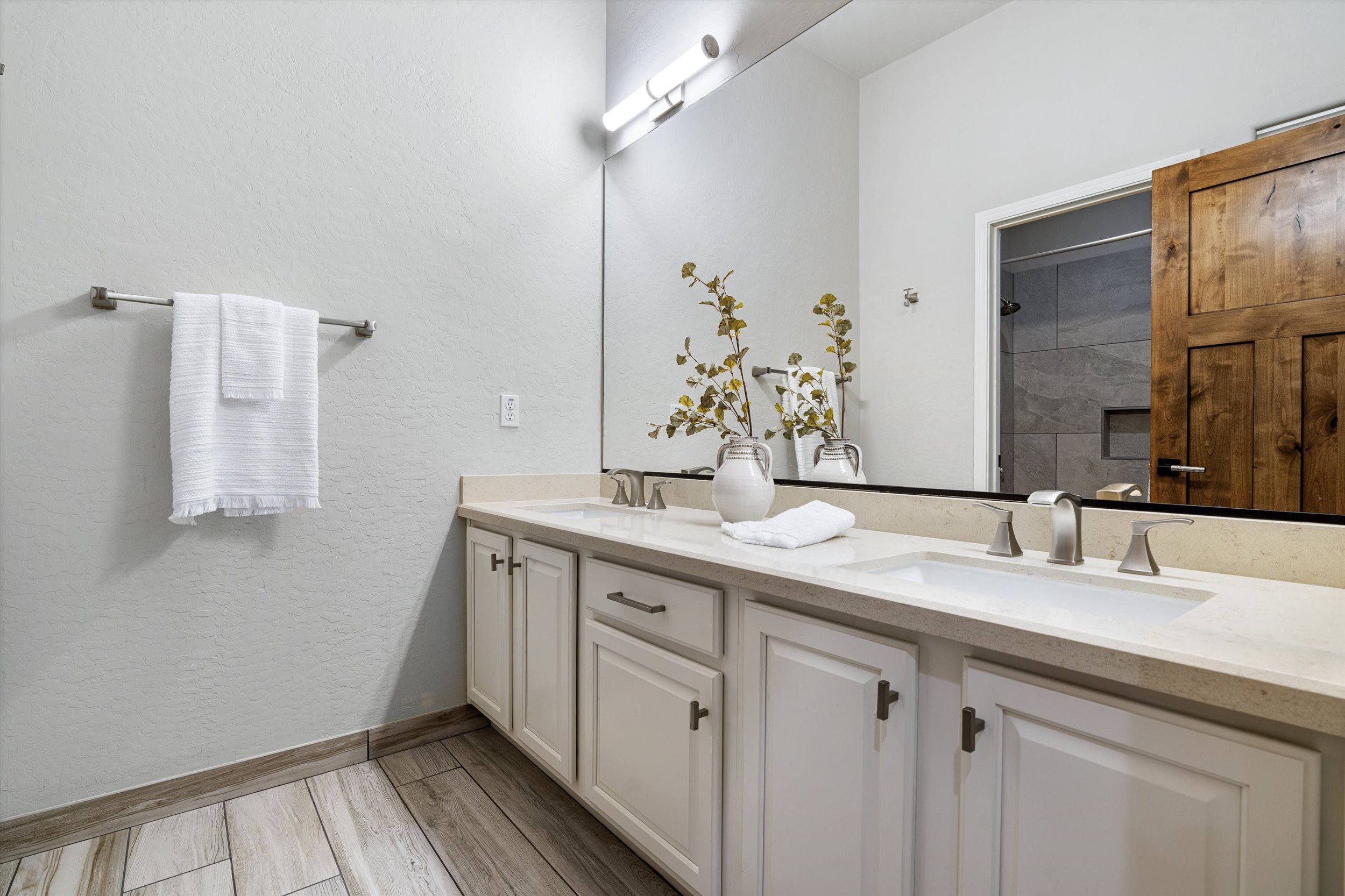 11115 E Winchomb-32.jpg