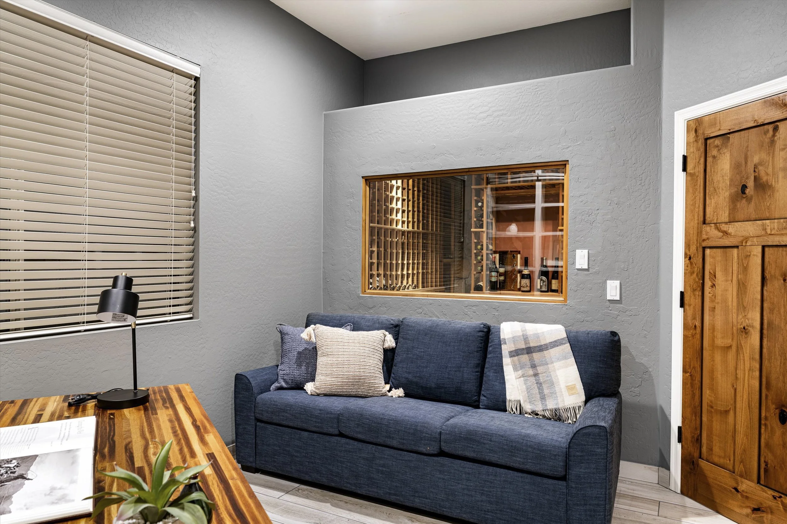 11115 E Winchomb-36.jpg