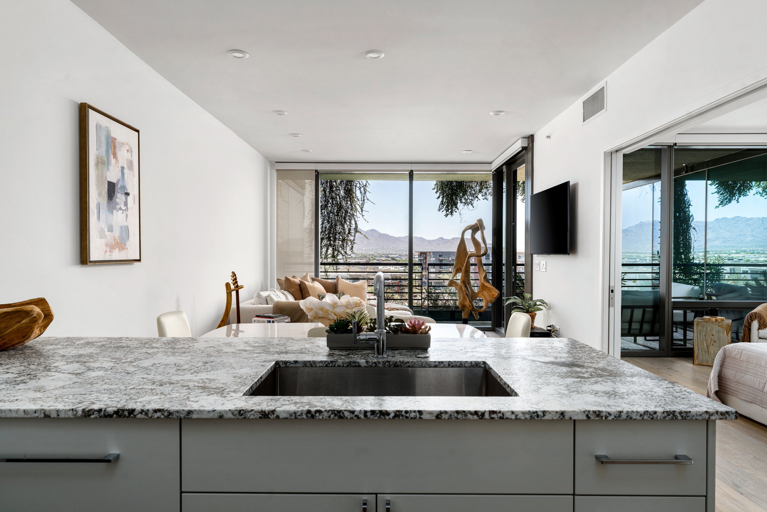 13-7180 E Kierland Blvd #814 (13 of 27).jpg