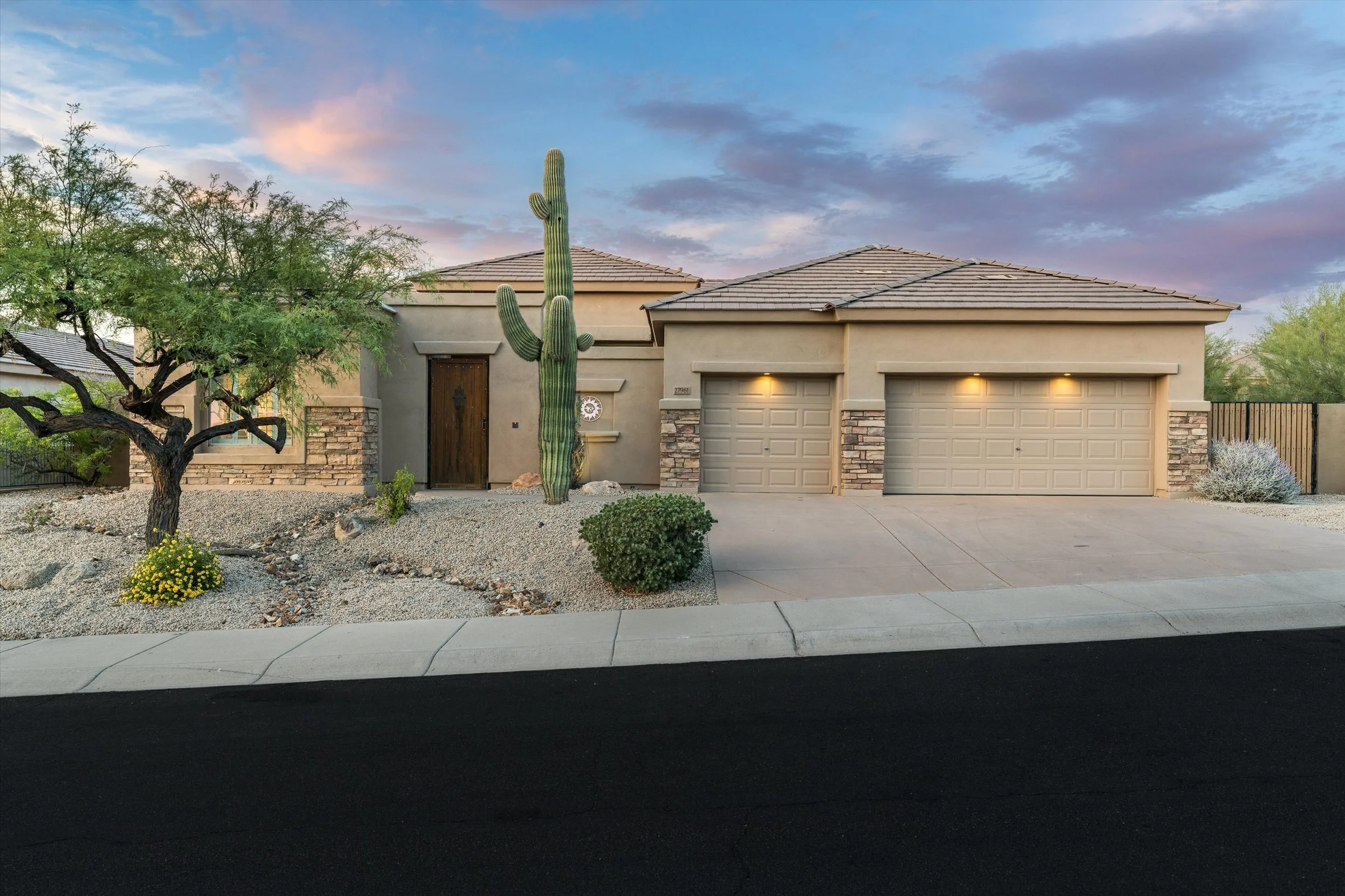 03-27961 N 114th Way (3 of 74).jpg