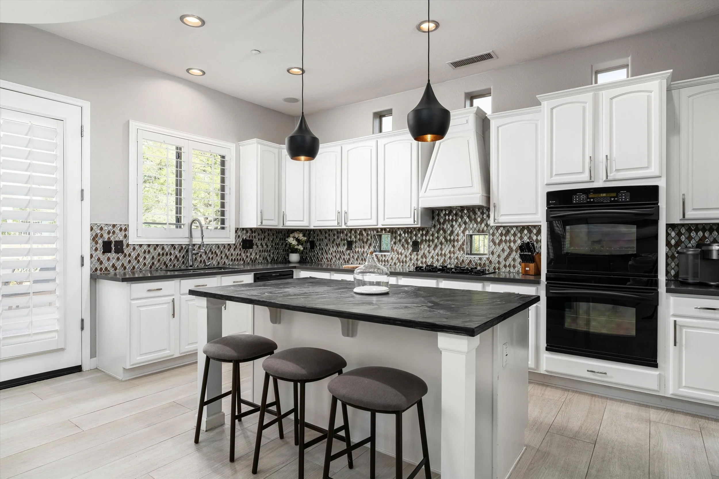 20-27961 N 114th Way (20 of 74).jpg