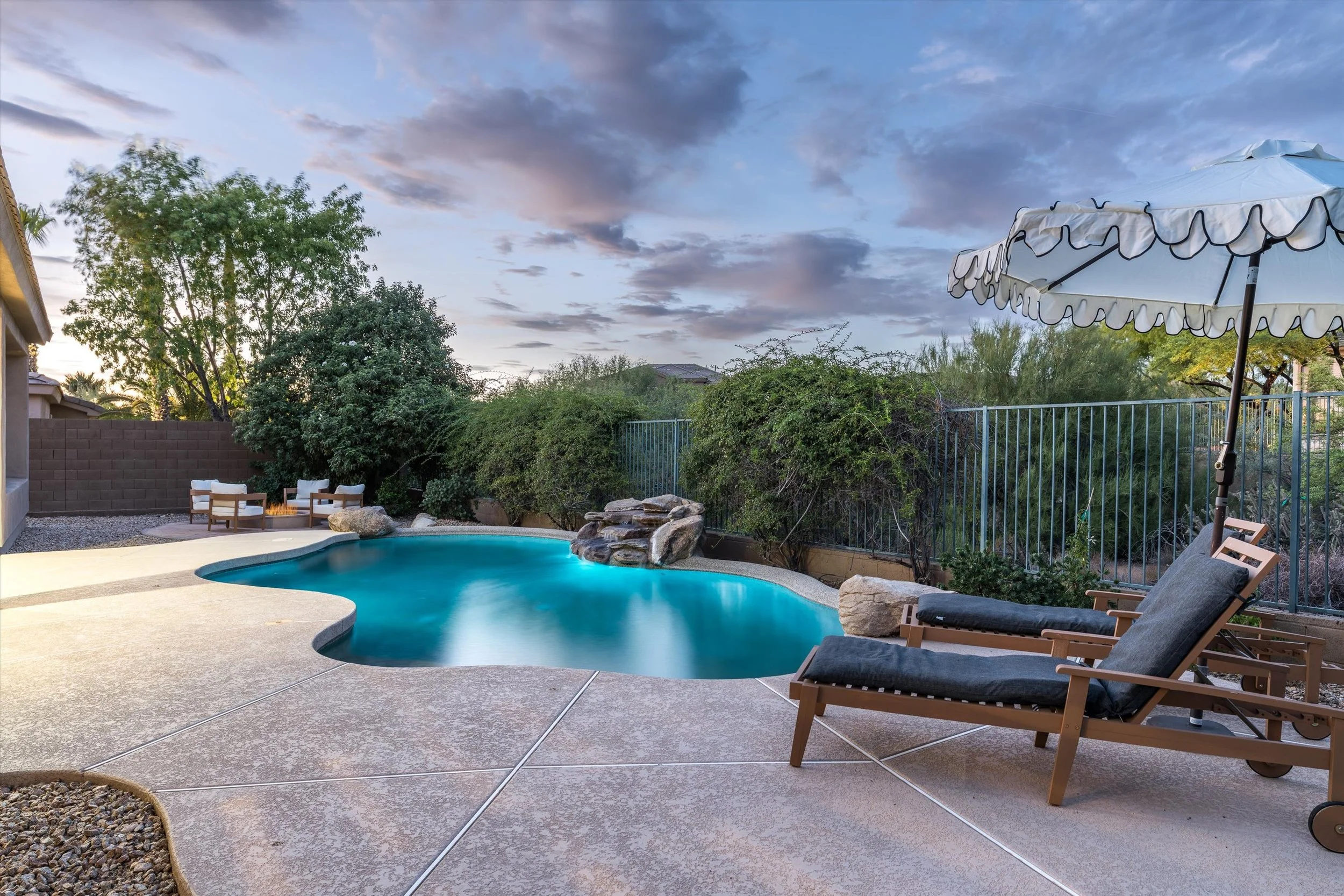 56-27961 N 114th Way (56 of 74).jpg