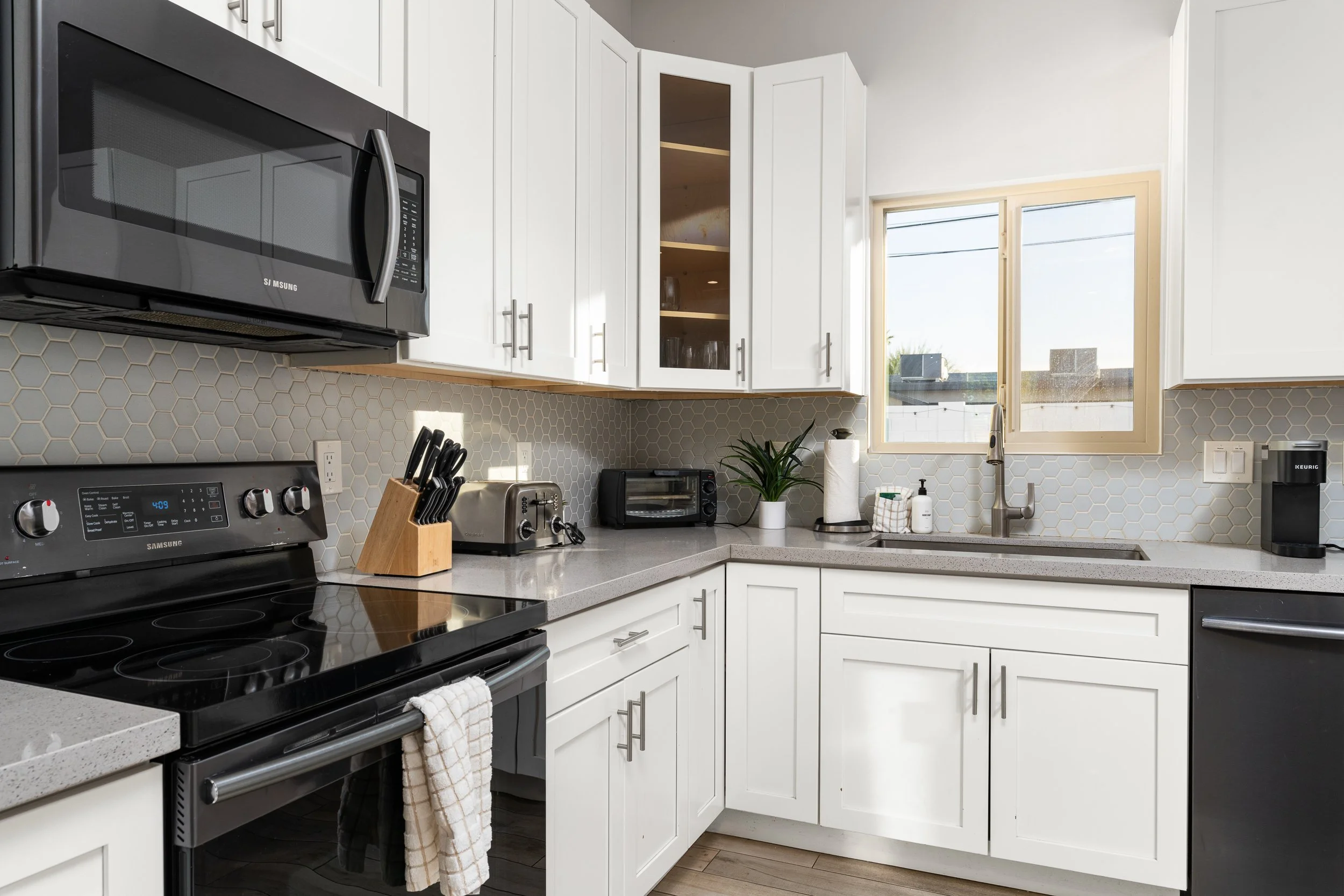 8419 E Cambridge Ave (19 of 72).jpg