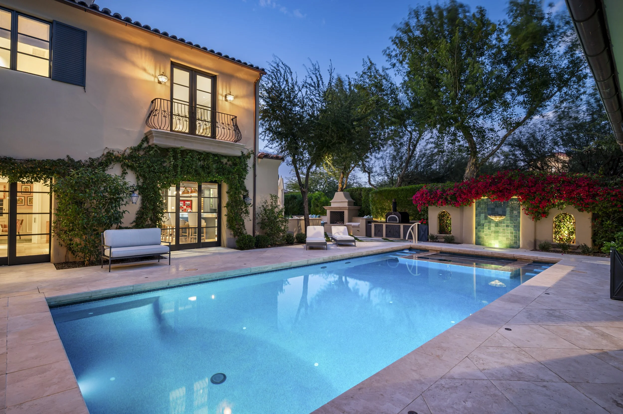 20010 N 103rd St-3.jpg