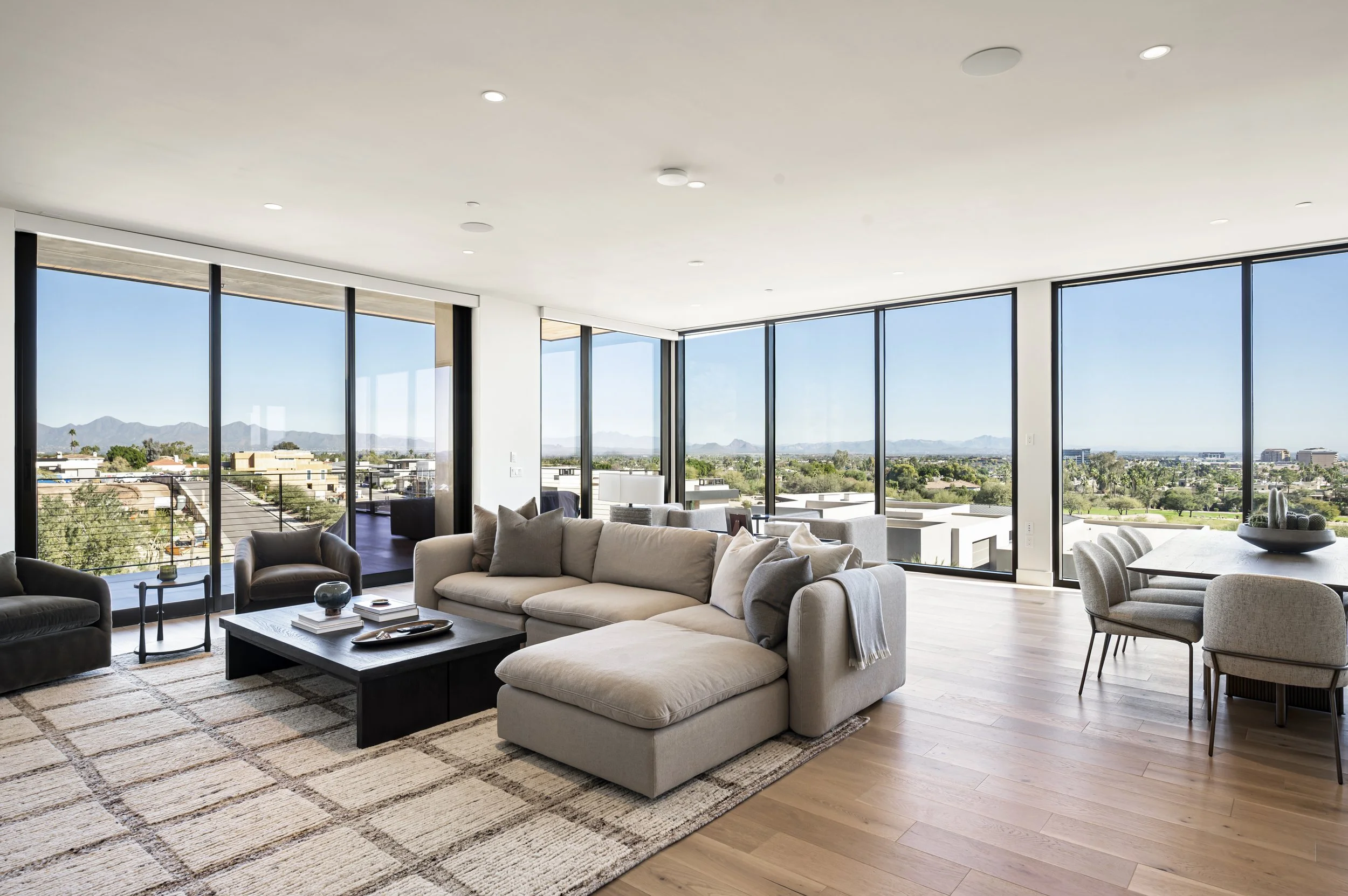 5000 N Camelback Ridge Rd #4-6.jpg