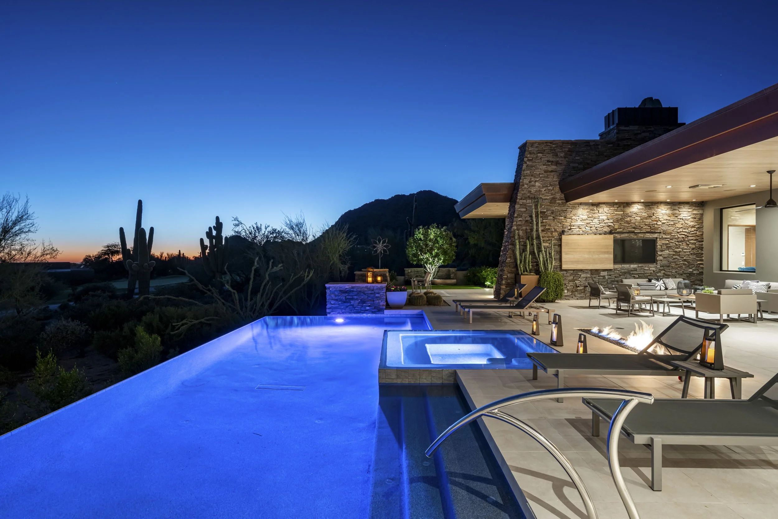 10040EHappyValleyRd  Unit915-70.jpg