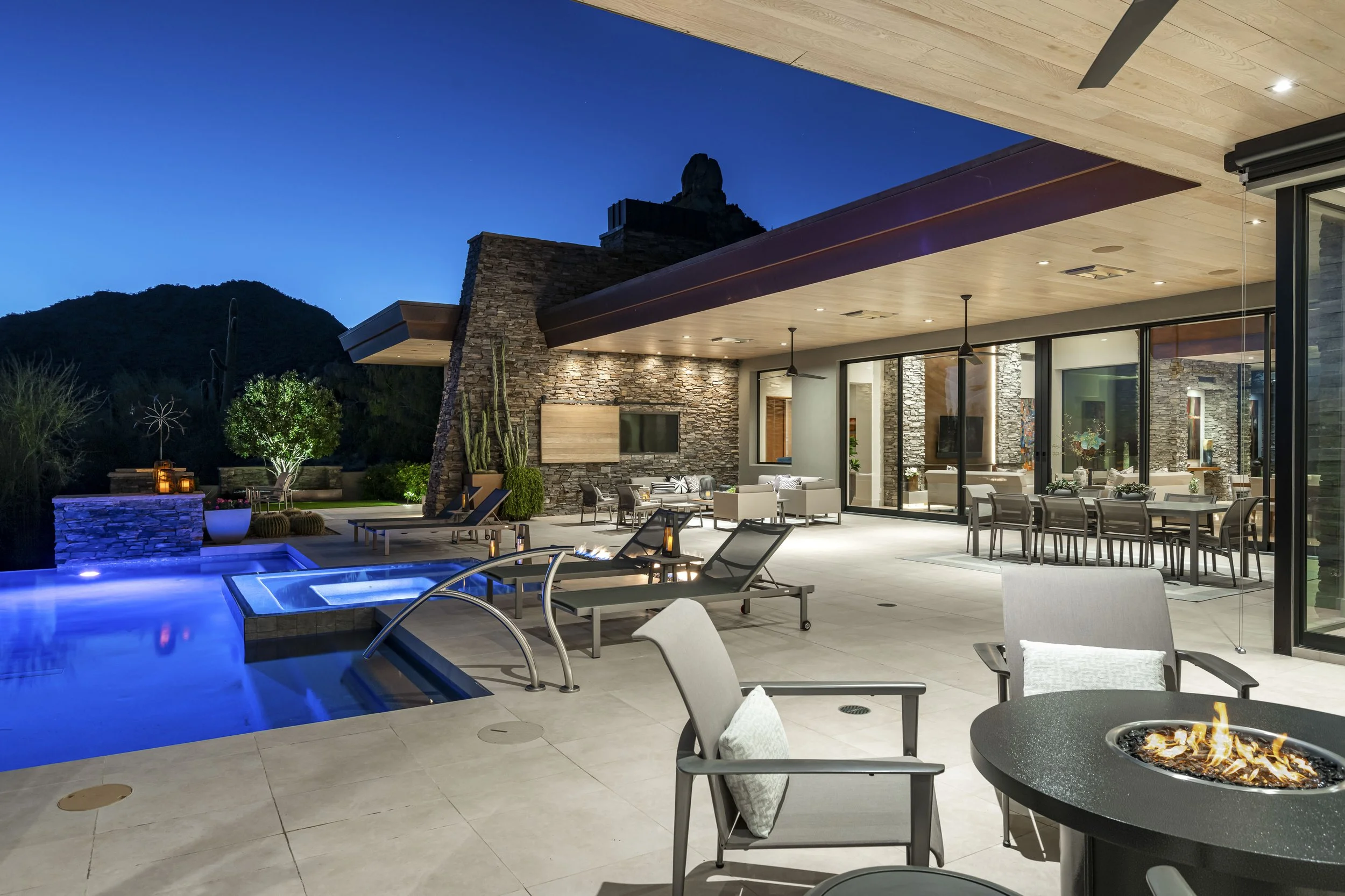 10040EHappyValleyRd  Unit915-71.jpg