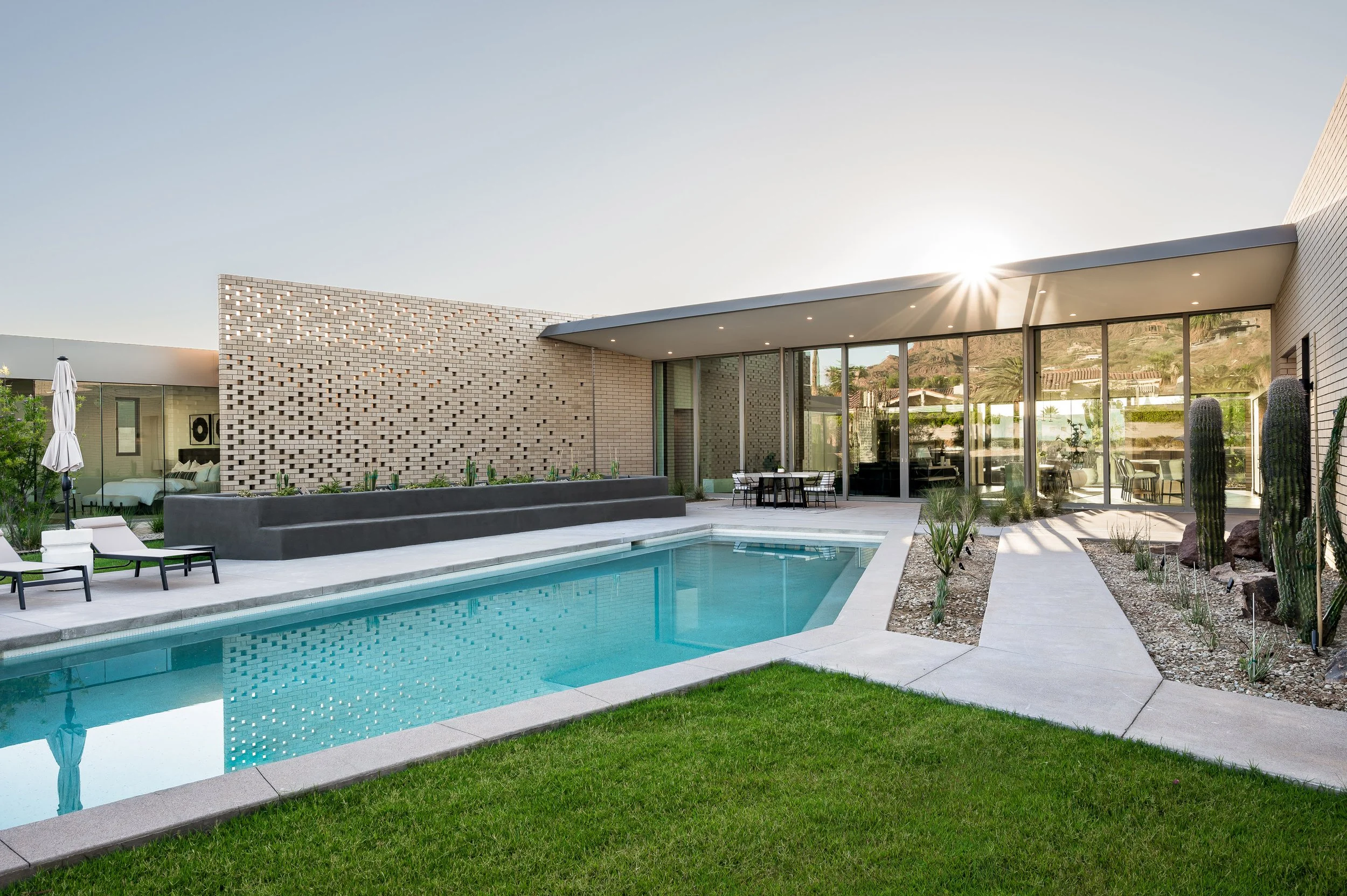 5114 N Casa Blanca Dr ParadiseValley-2.jpg