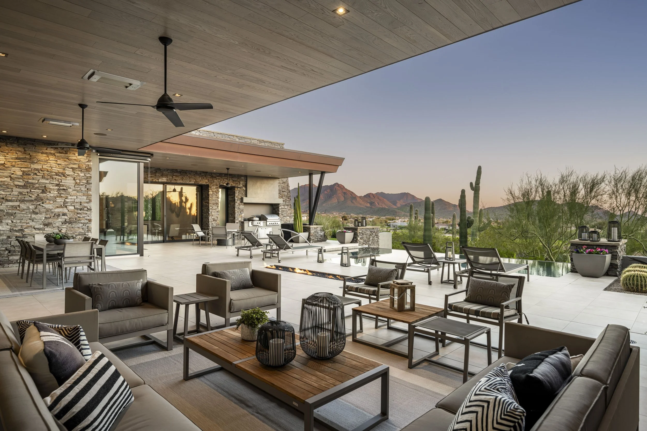 10040EHappyValleyRd  Unit915-63.jpg