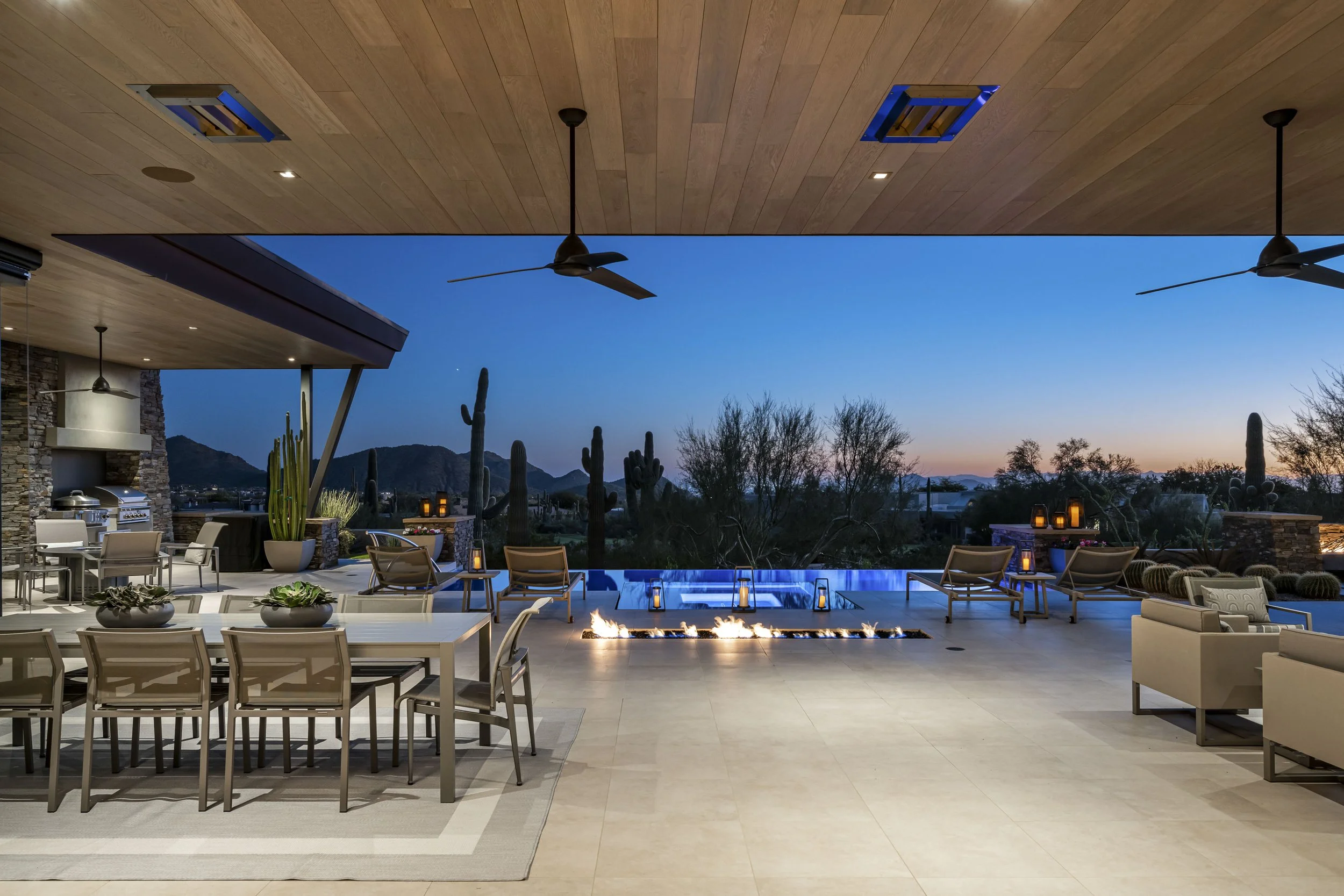 10040EHappyValleyRd  Unit915-64.jpg