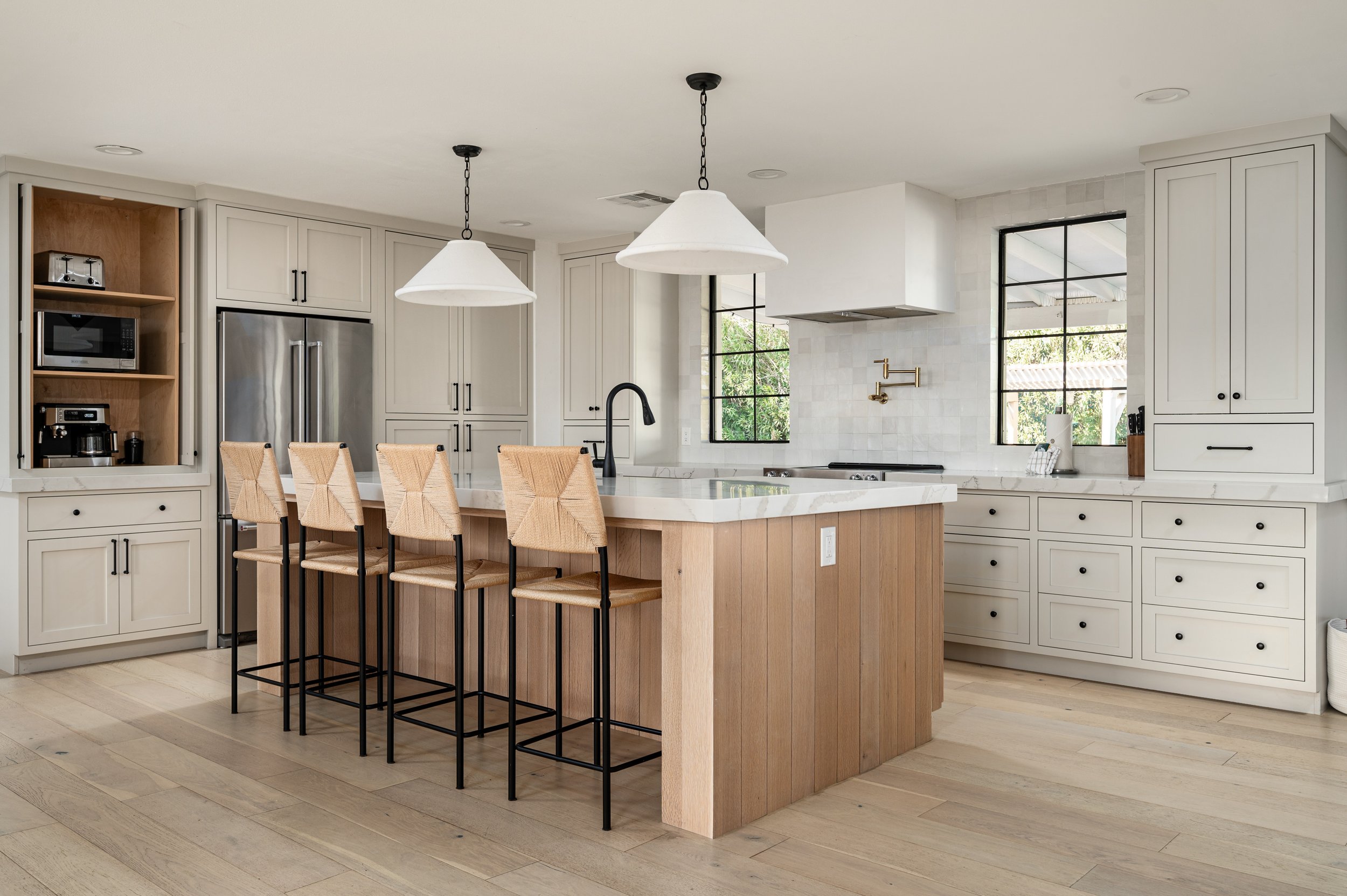 8708 E Sells Dr - Airbnb