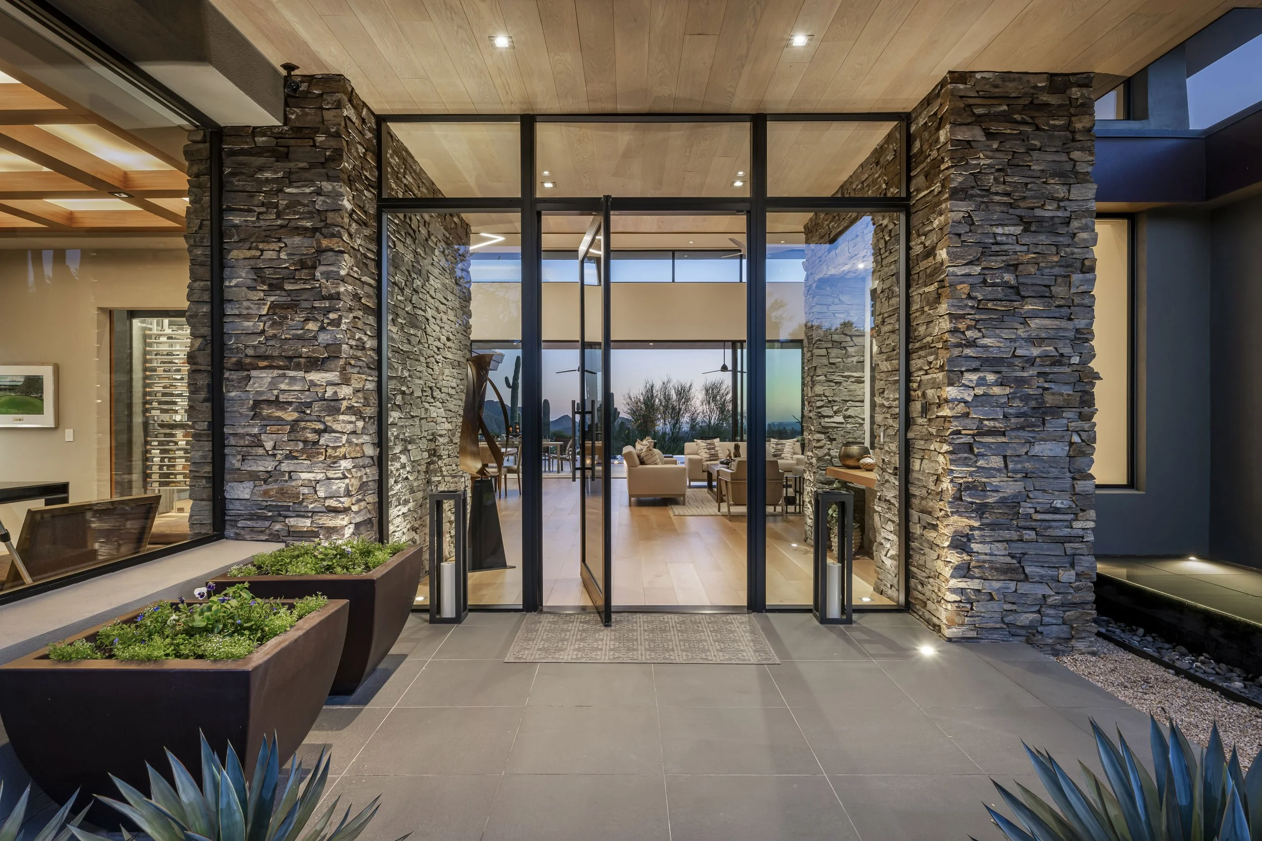 10040EHappyValleyRd  Unit915-10.jpg