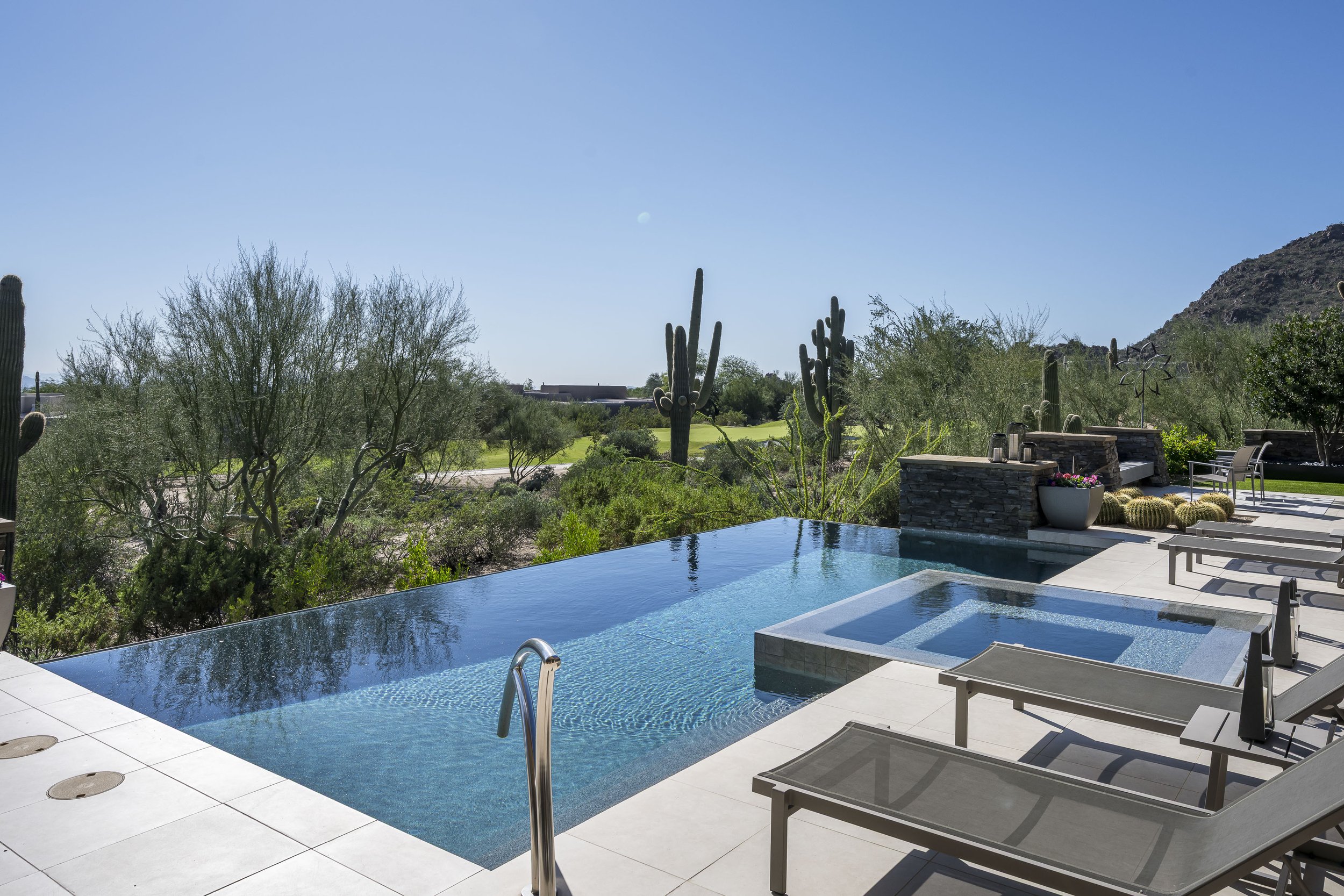 10040EHappyValleyRd  Unit915-84.jpg