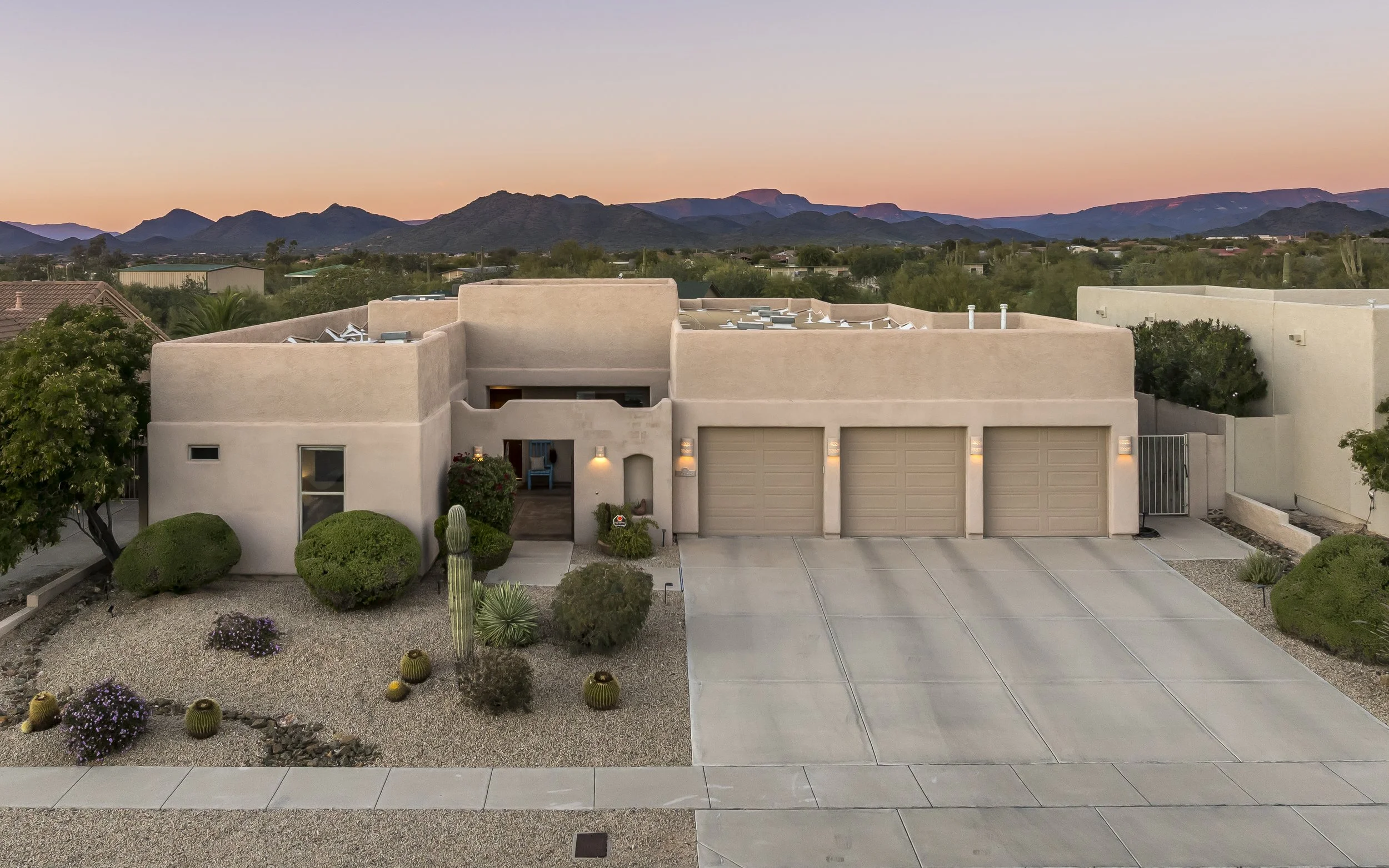 4522 E Sleepy Ranch Rd