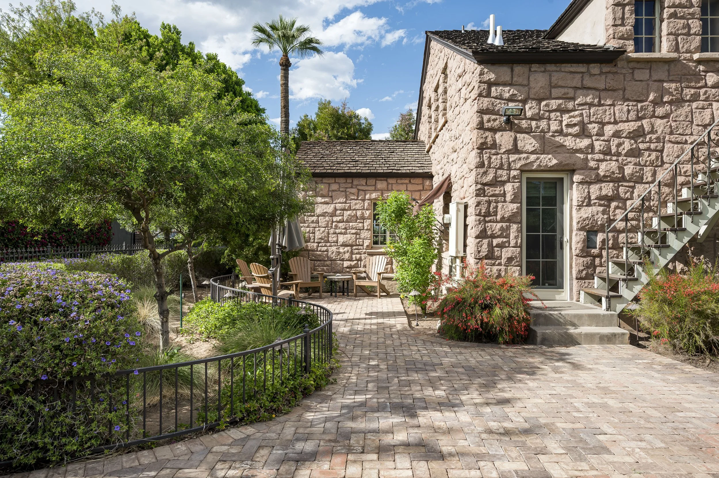 1015 W Encanto Blvd-51.jpg