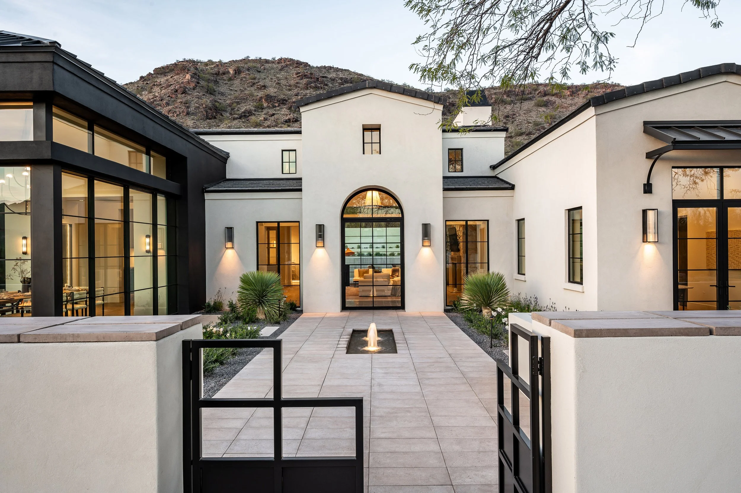 6126 E Joshua Tree Ln-9.jpg