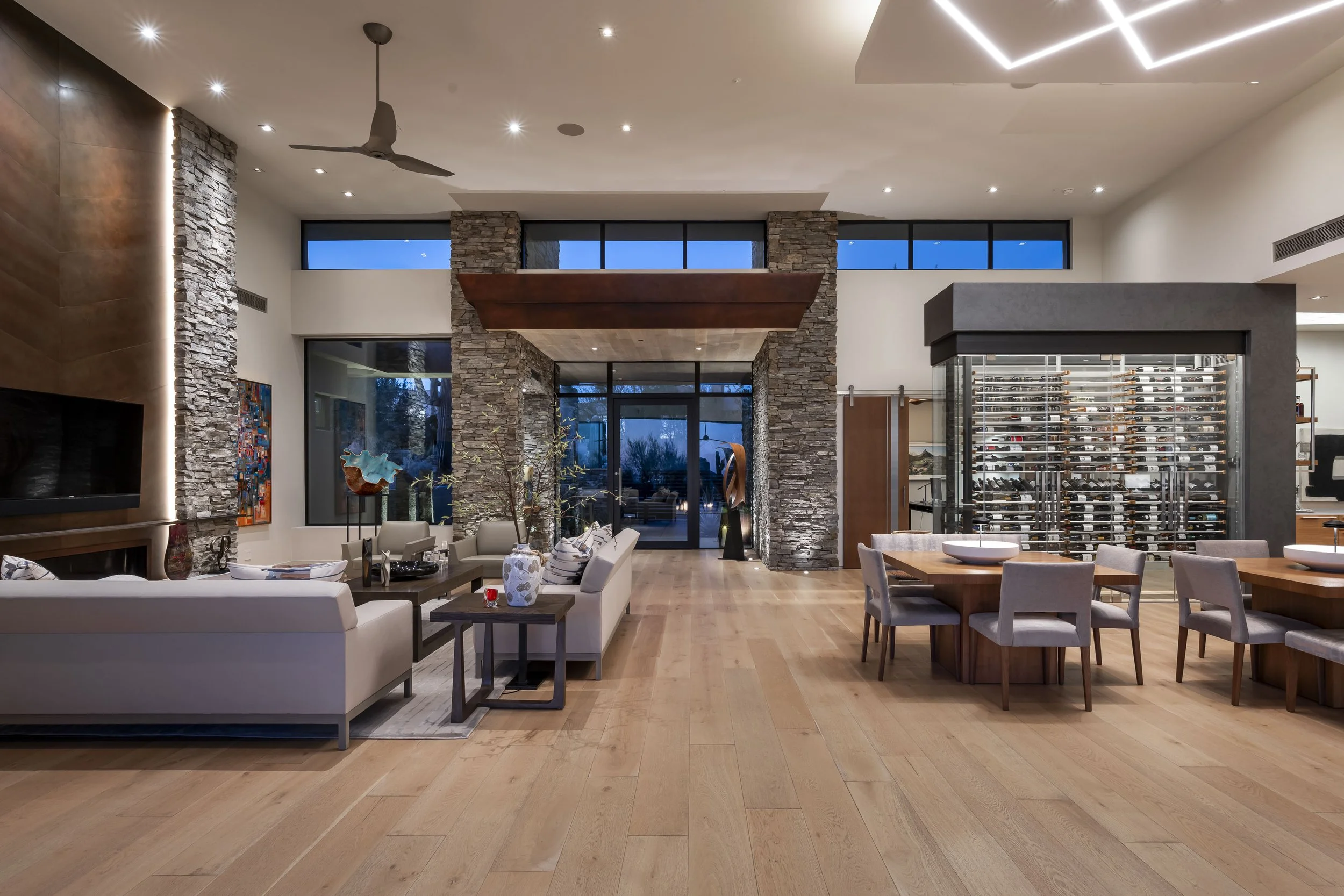 10040EHappyValleyRd  Unit915-19.jpg