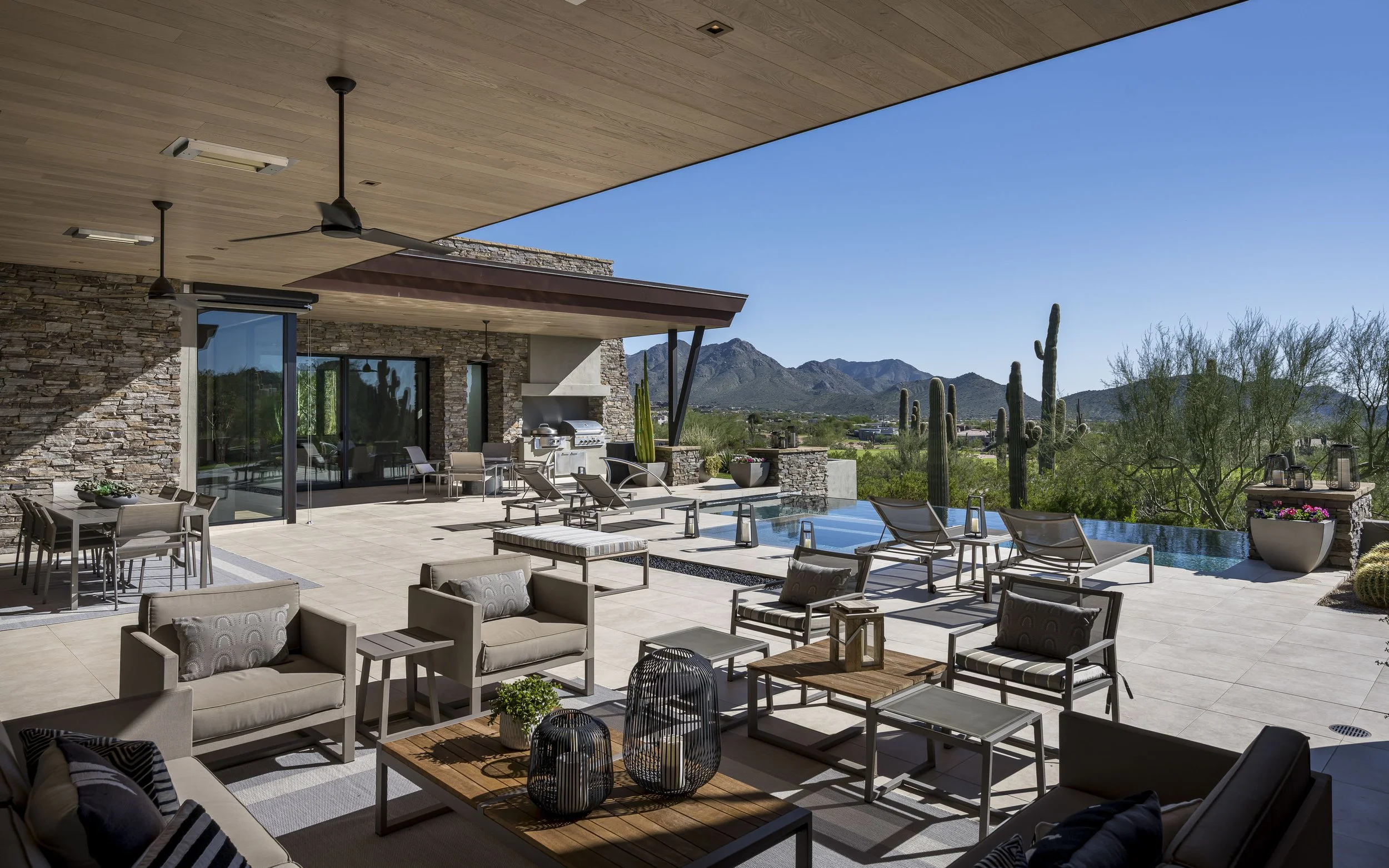 10040EHappyValleyRd  Unit915-5.jpg