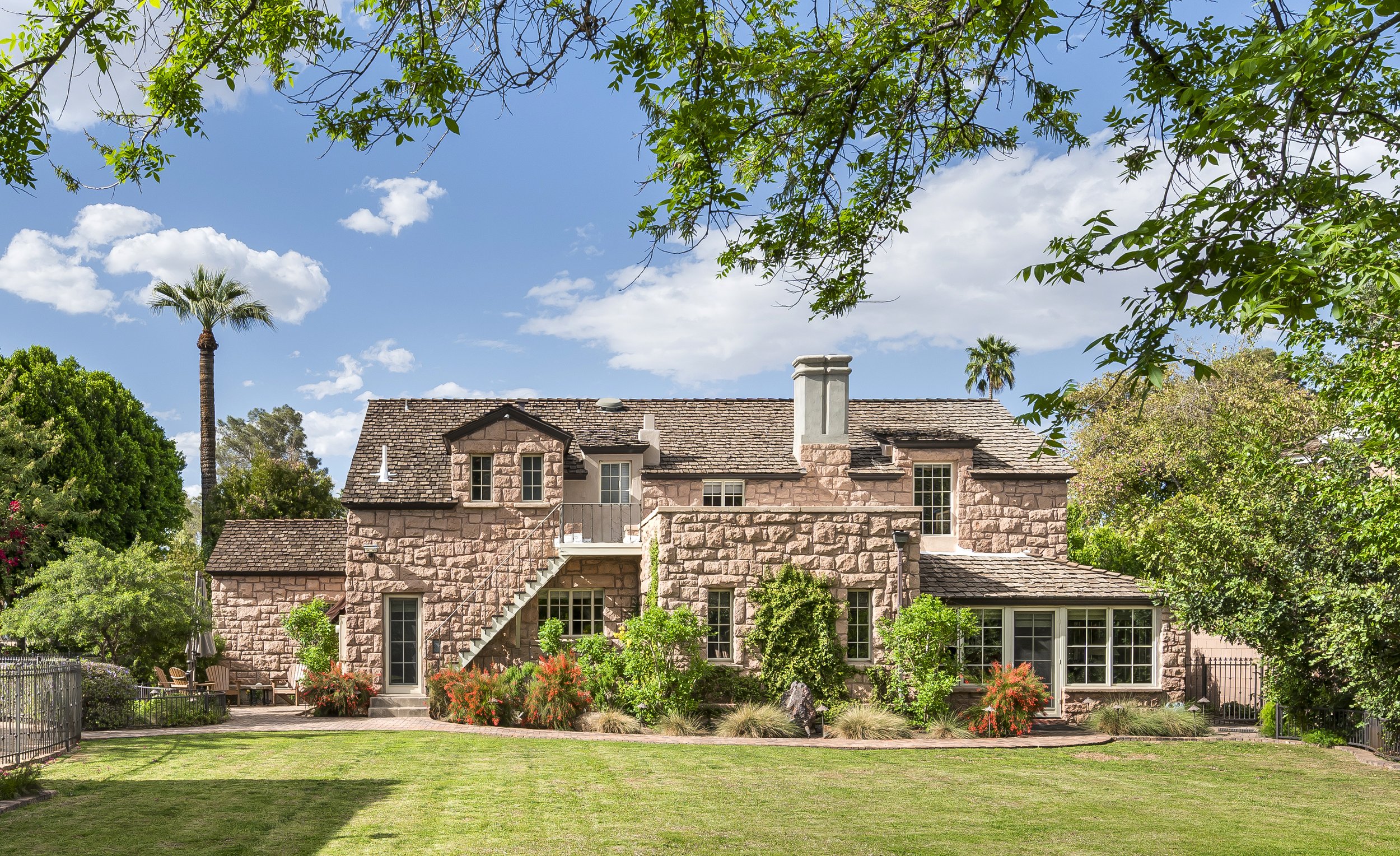 Historic Home - 1015 W Encanto Blvd